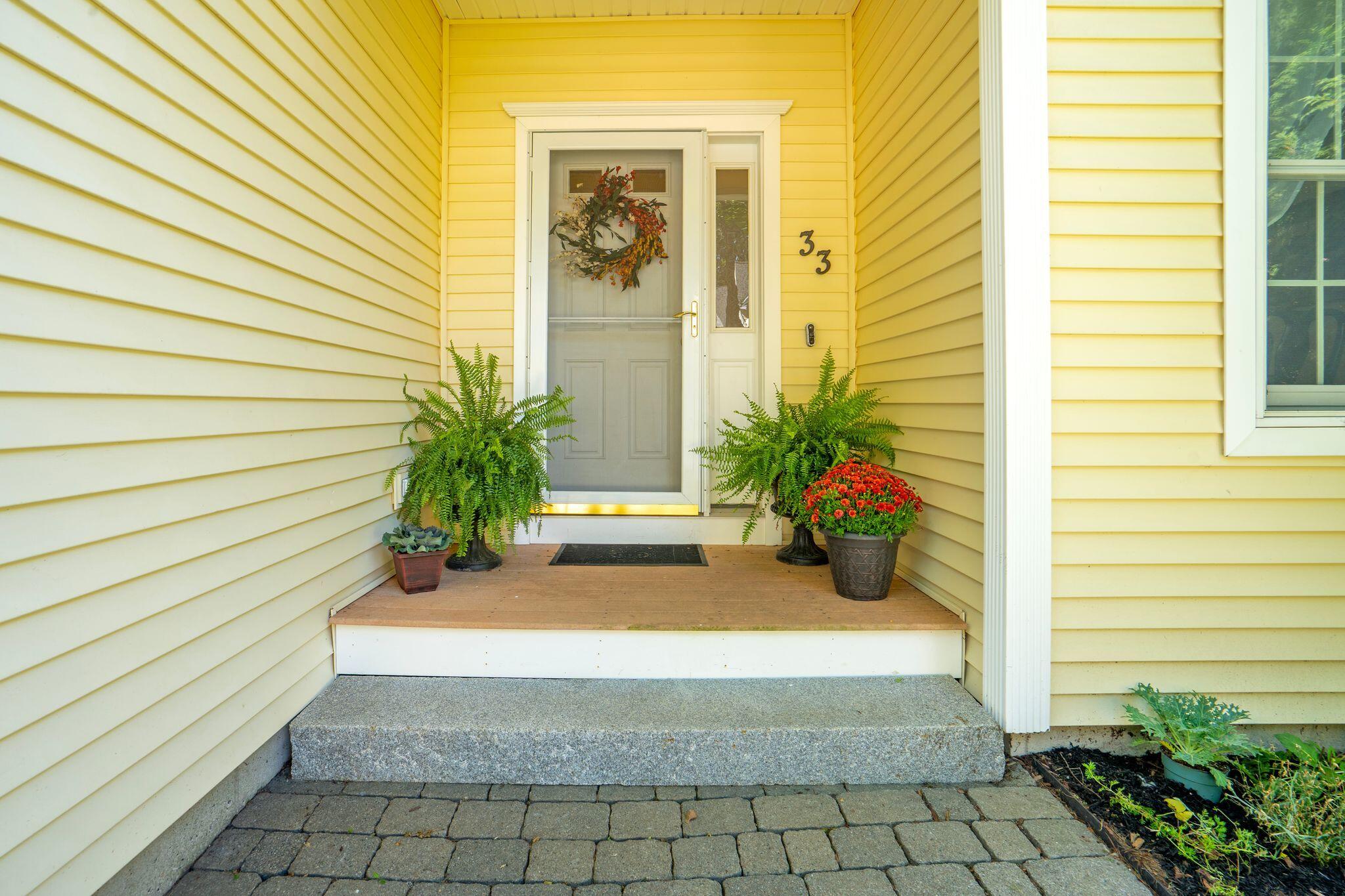 33 Feeney Way 23