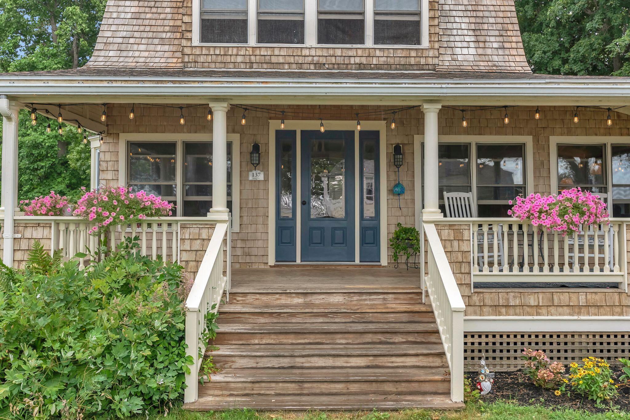 137 Island Avenue