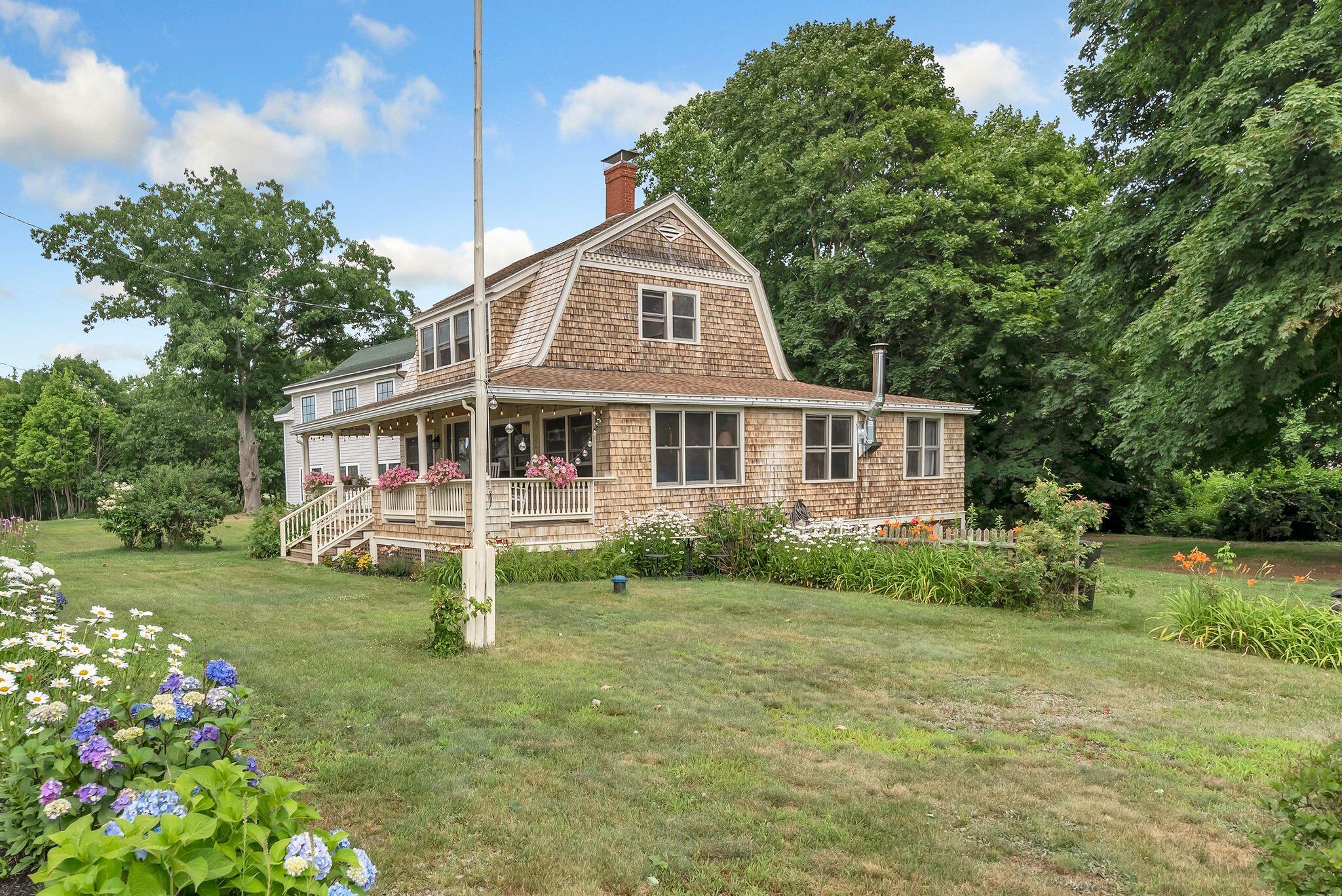 137 Island Avenue