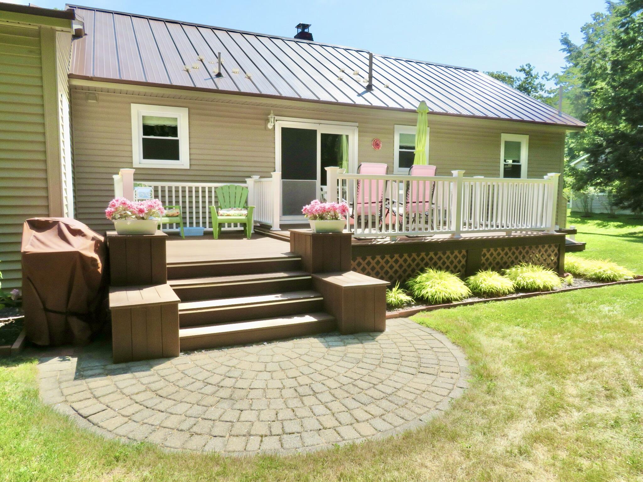33 Oak Wood Drive