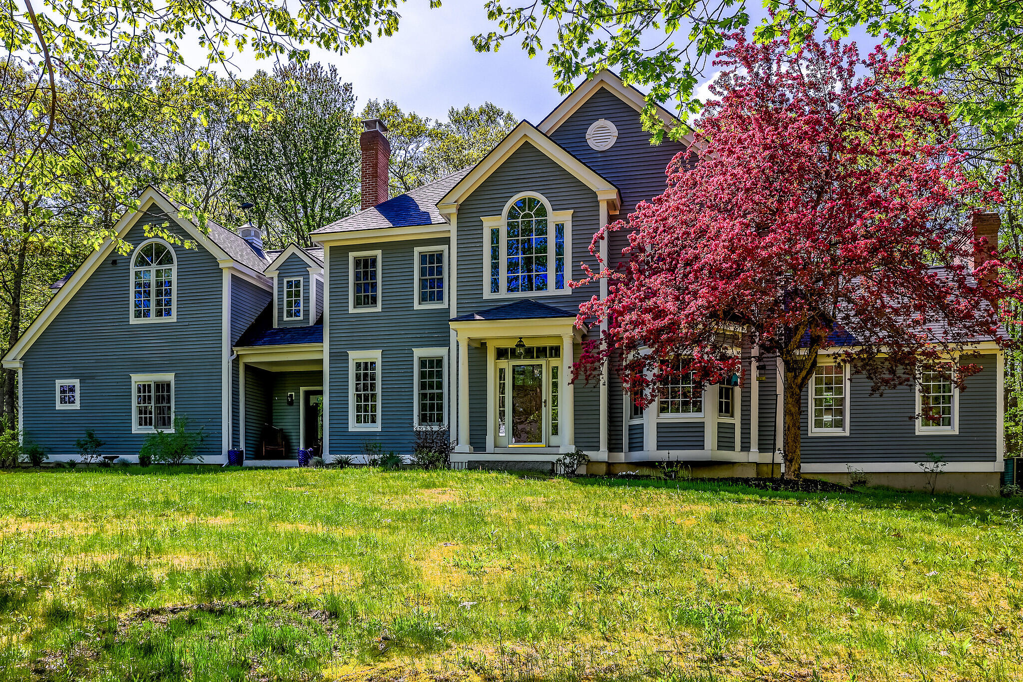 18 Ledgewater Drive