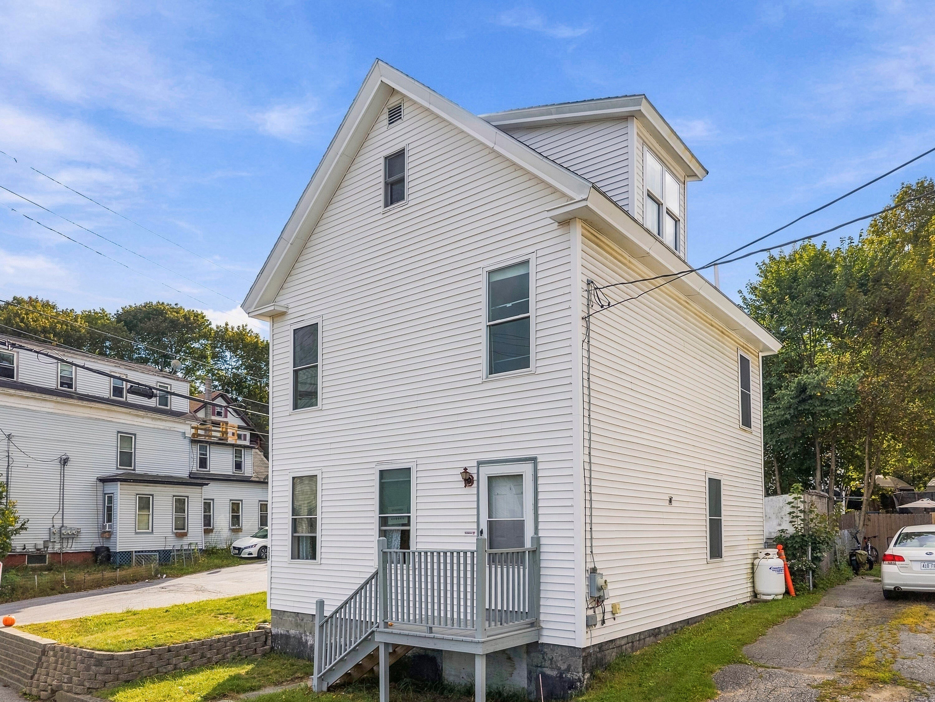 732 Middle Street