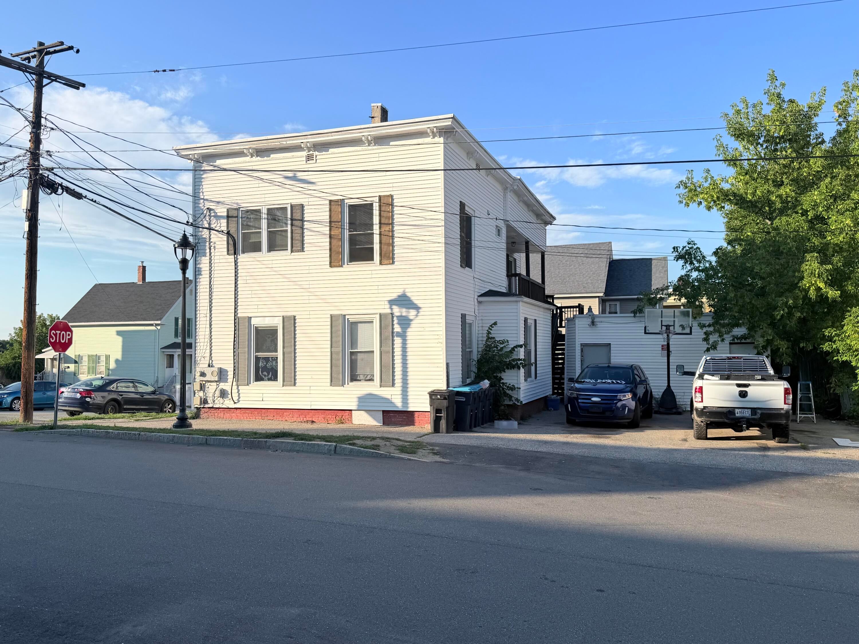 32 Cook Street