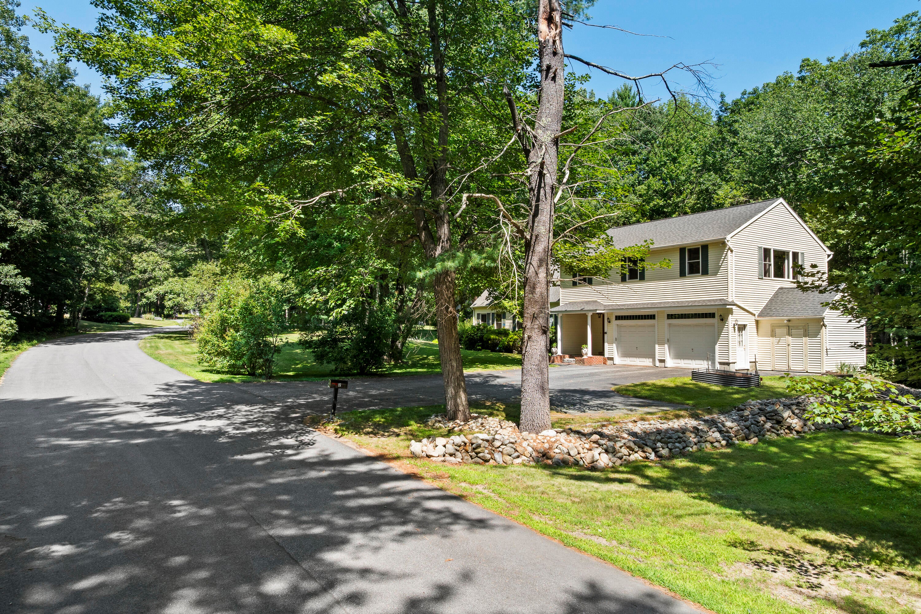 2 Little Creek Drive