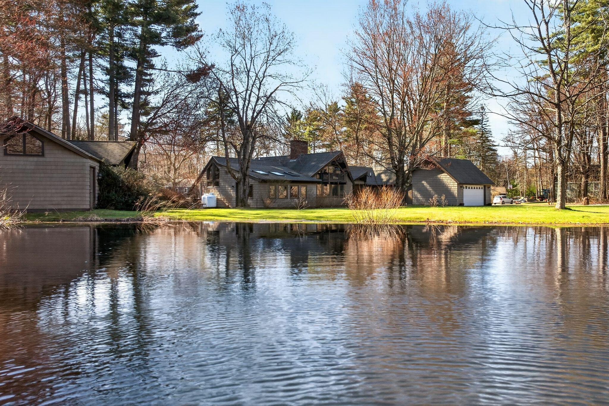 18 Brookside Drive