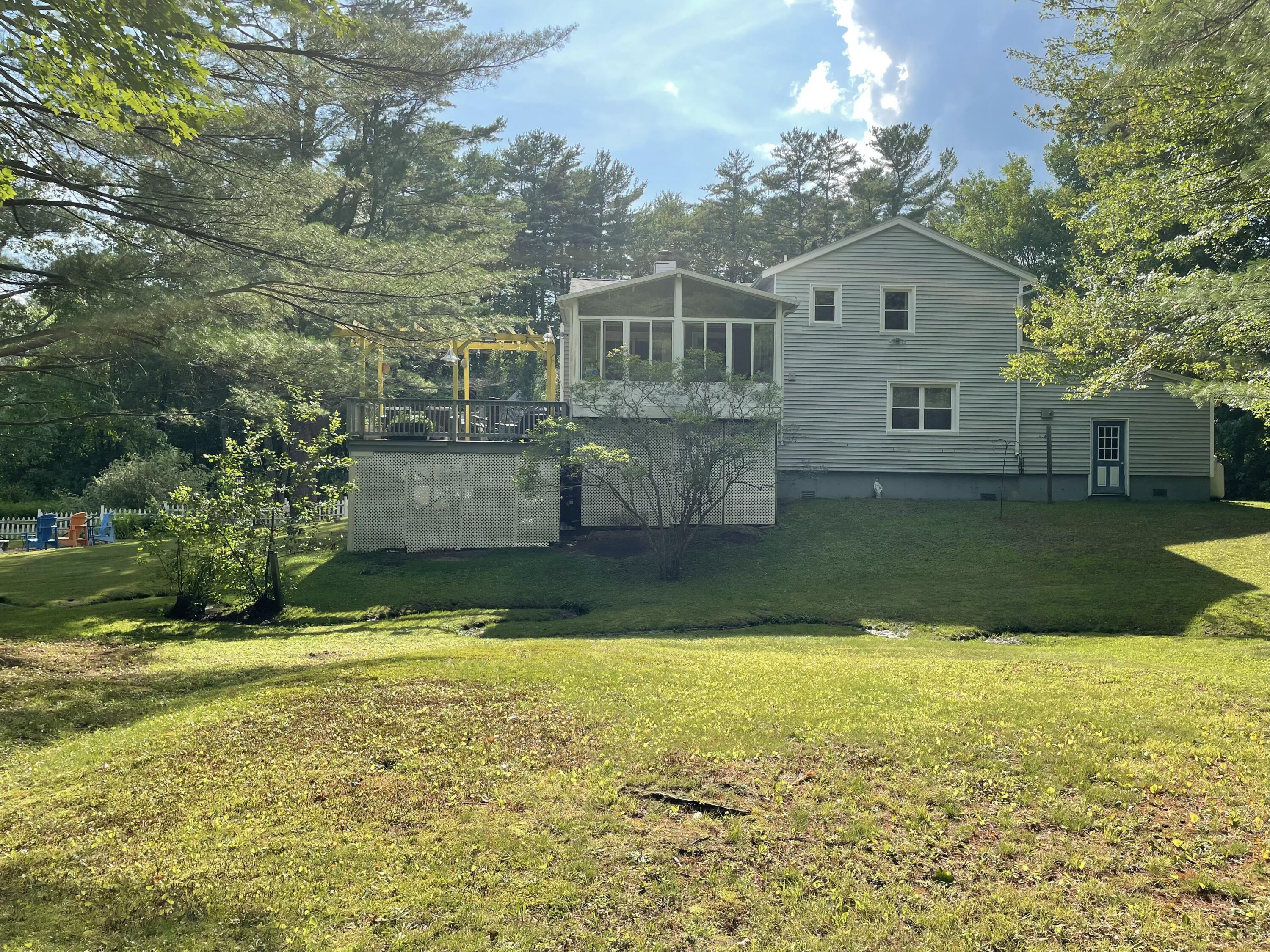 6 Meadow Drive
