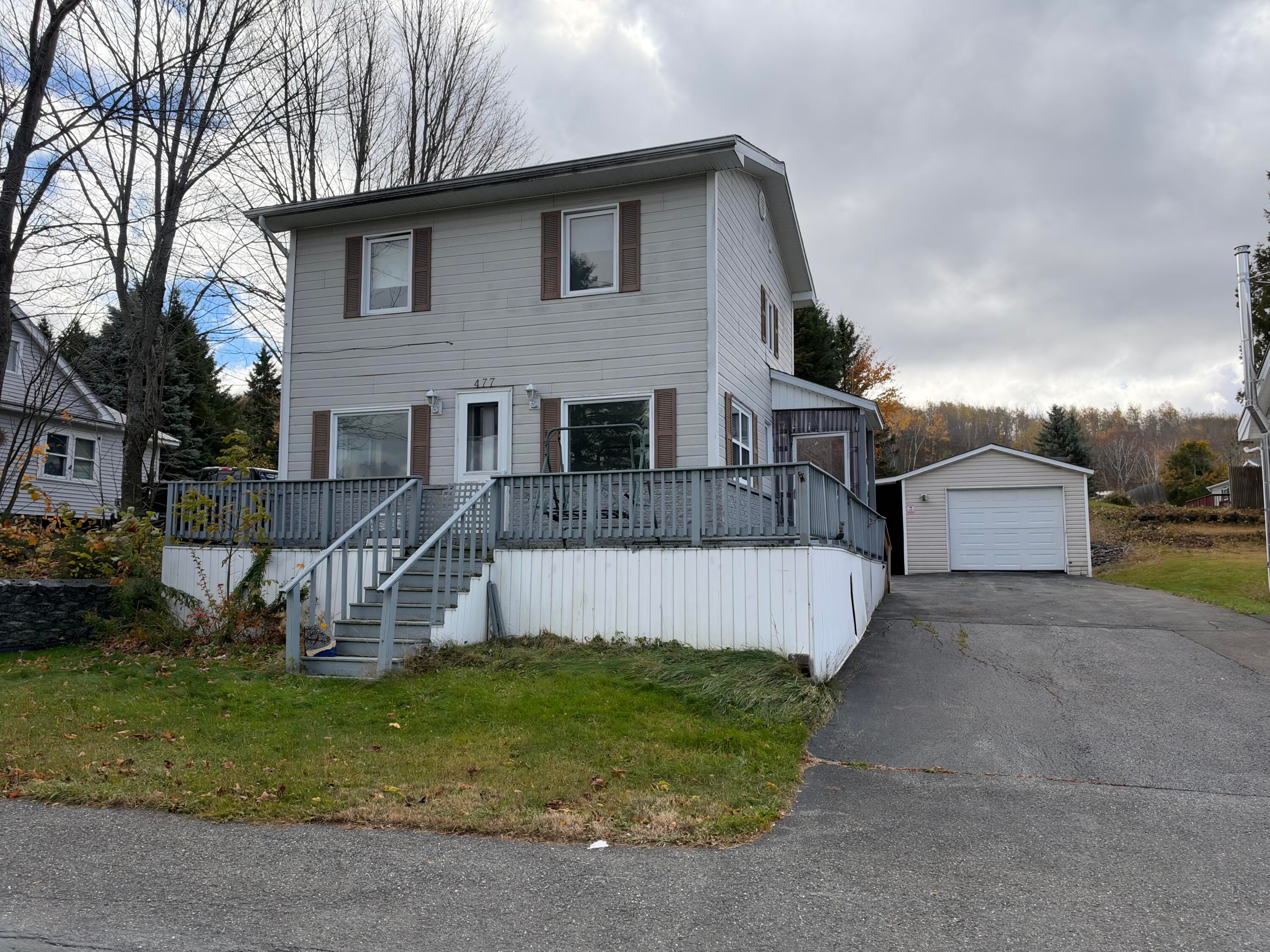 477 Riverview Street