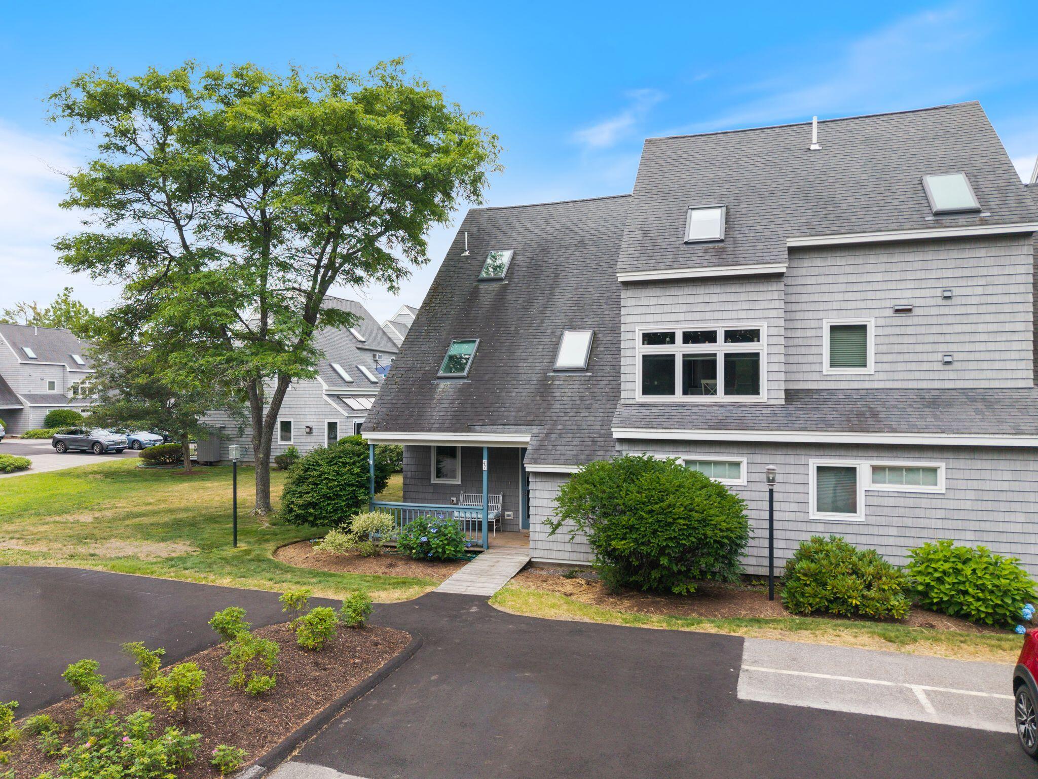 146 W Grand Avenue 47