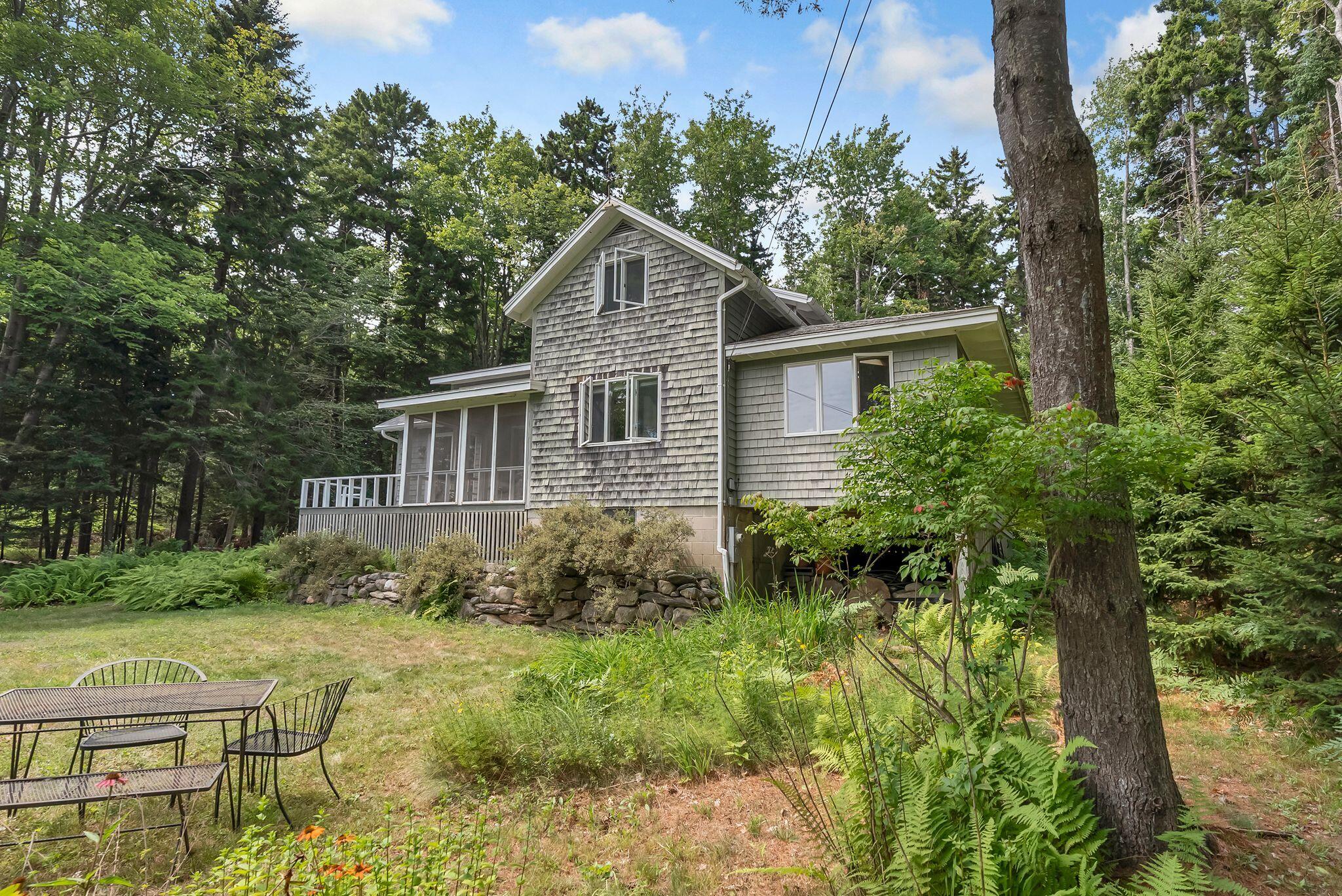 26 Springettes Road