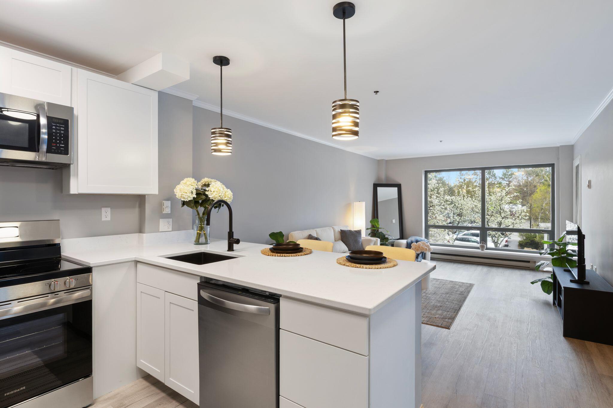 148 Breakwater Drive 204