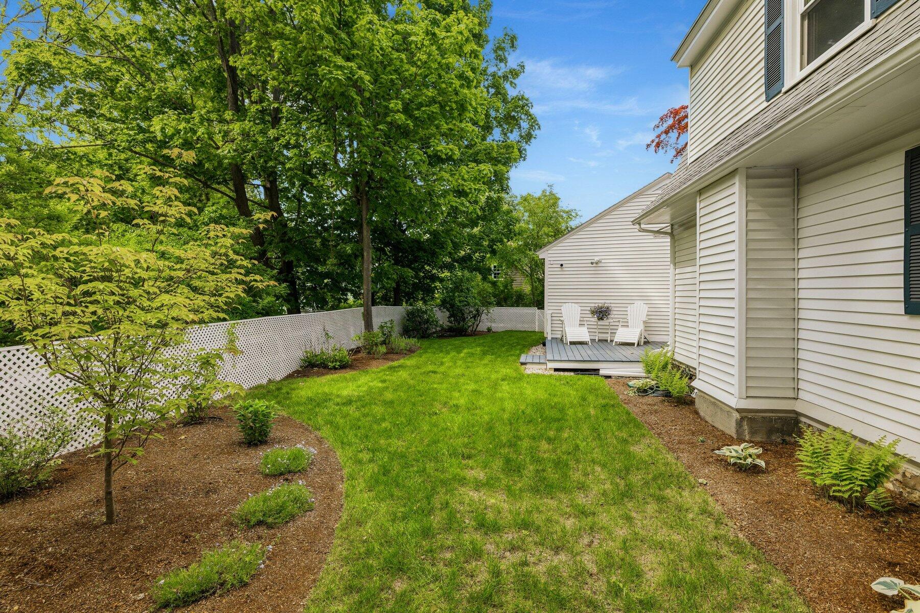 17 Traip Avenue