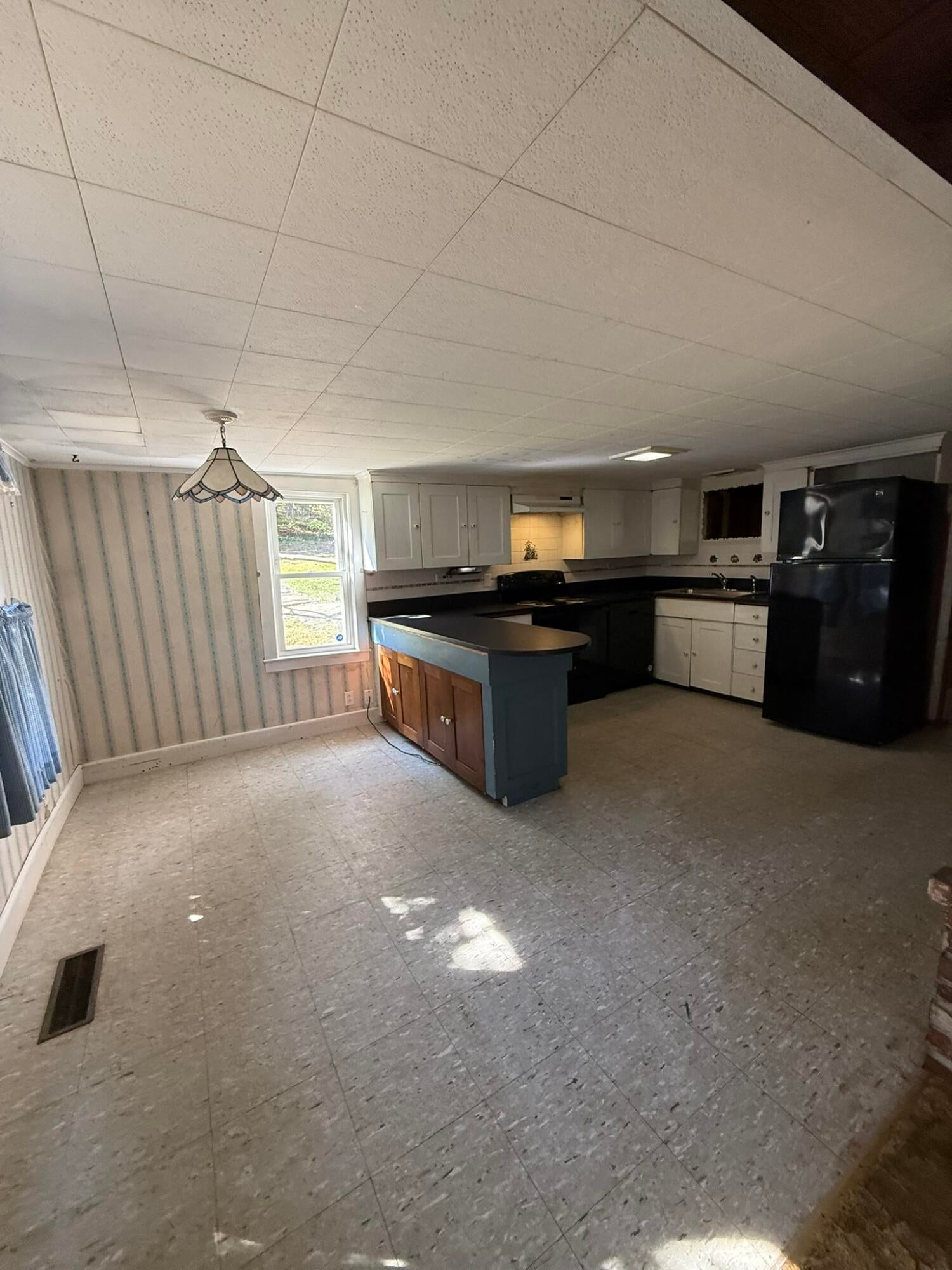135 Lake House Road
