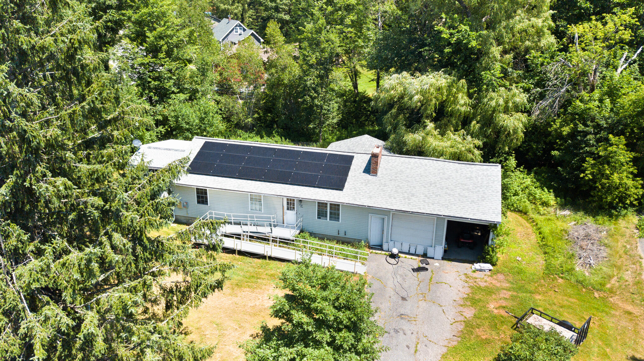 41 Frost Hill Avenue