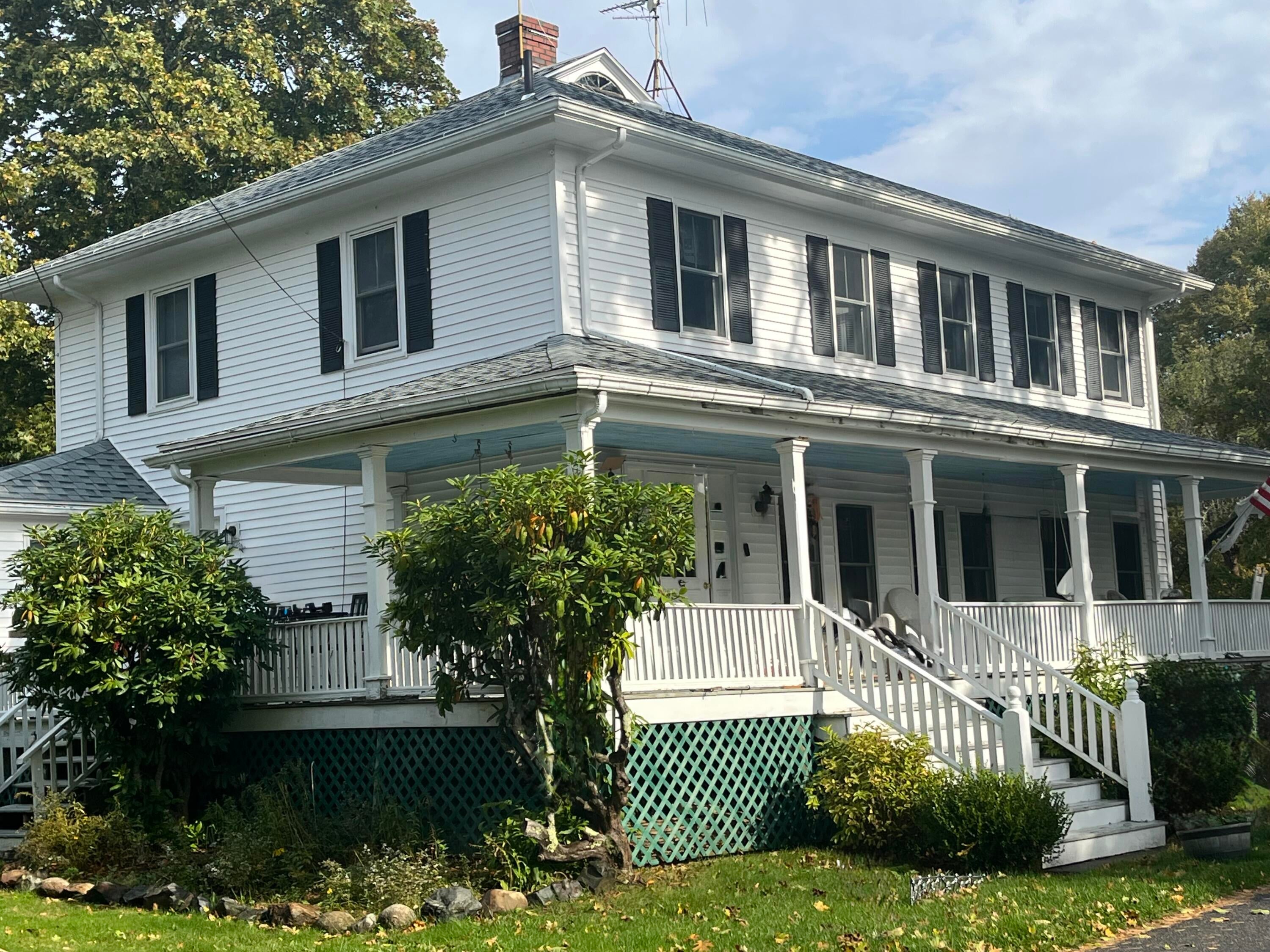 98 Iron Point Road