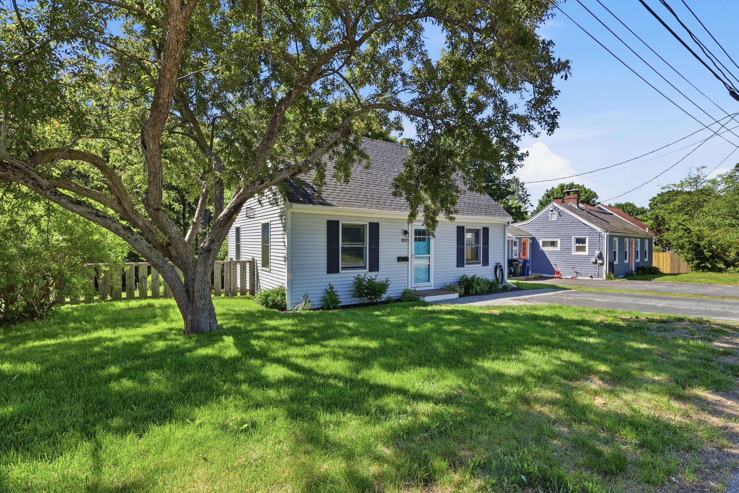 820 Sawyer Street