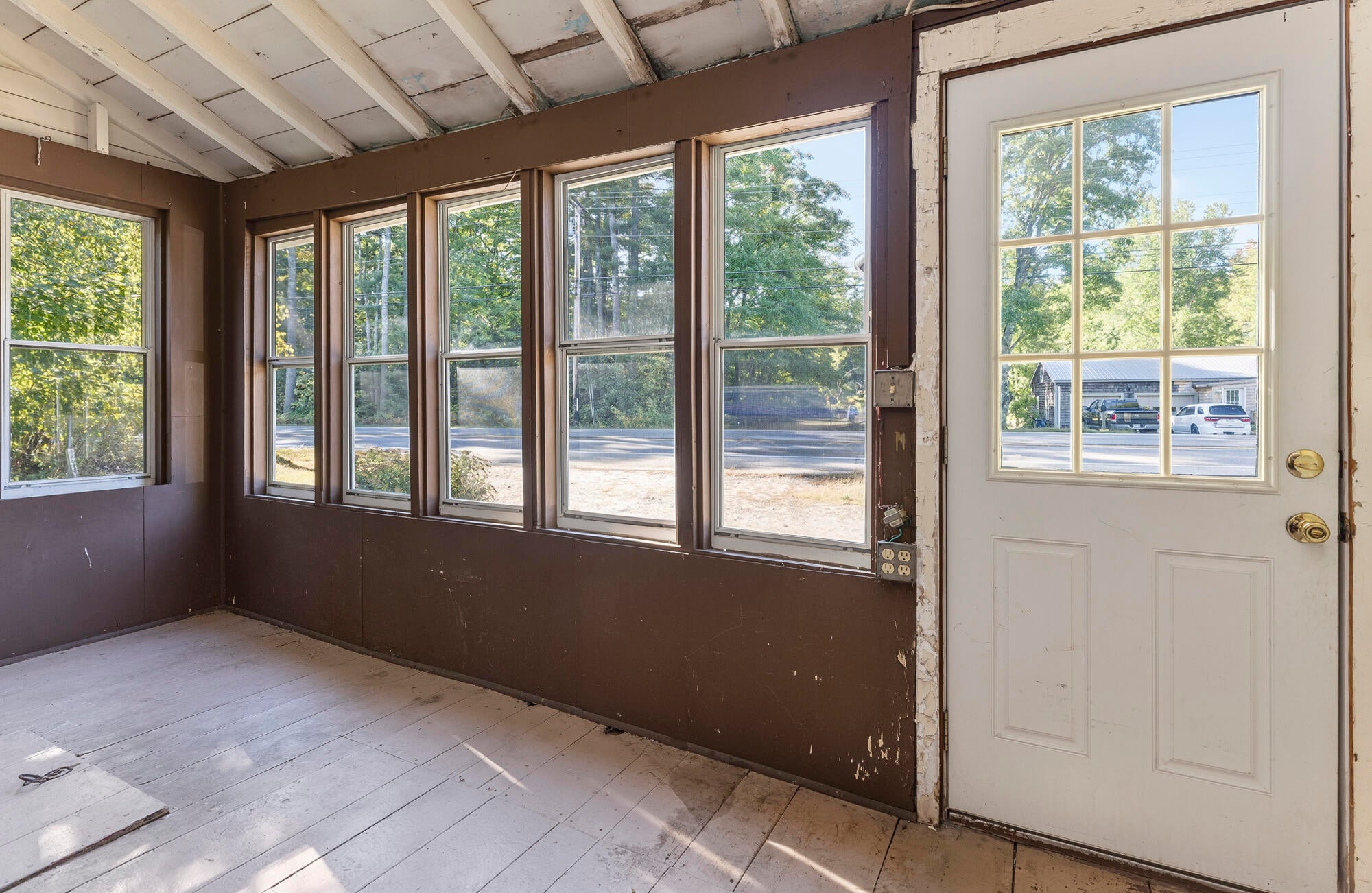 351 Ossipee Trail W