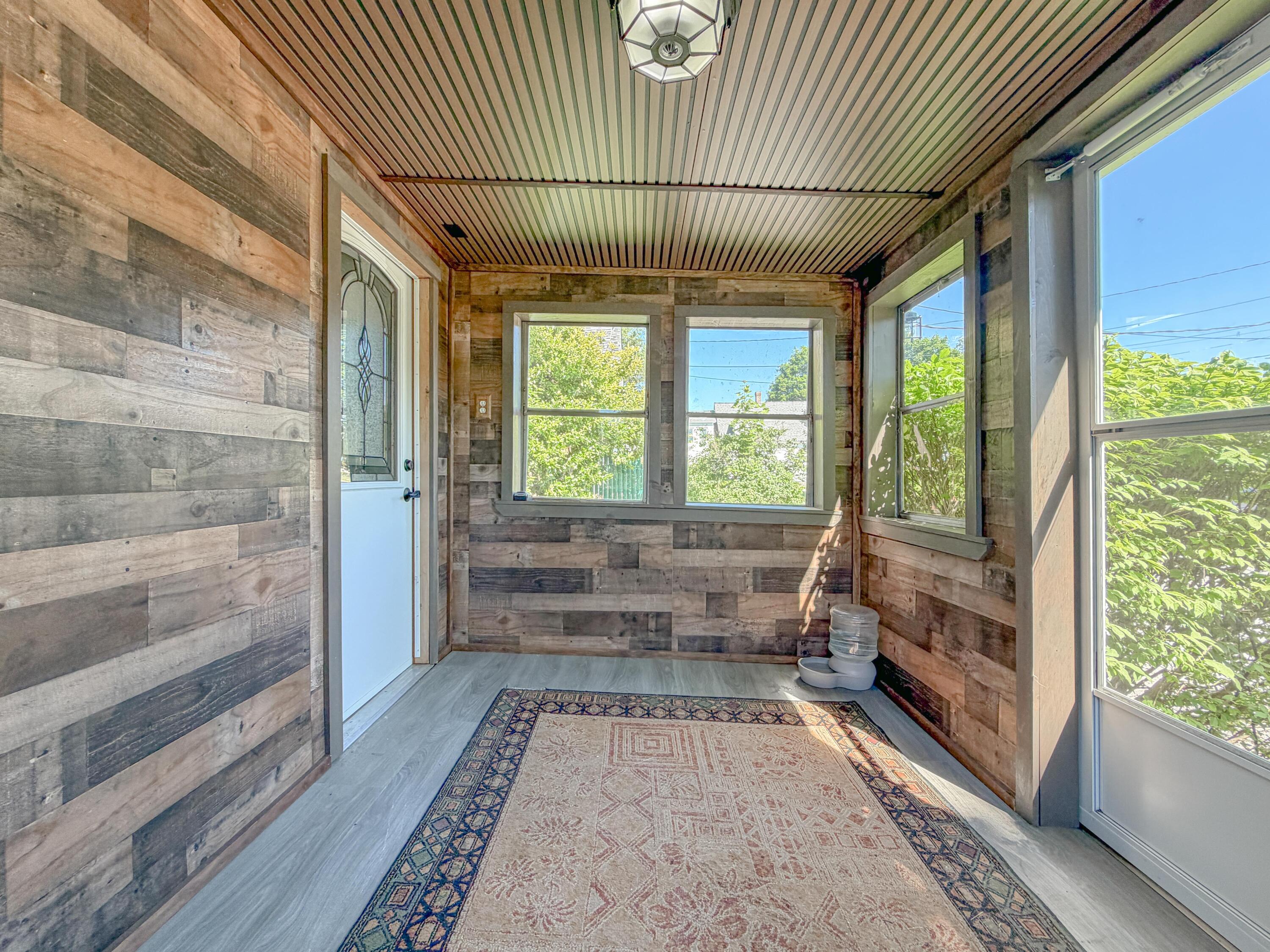 1108 Pequawket Trail