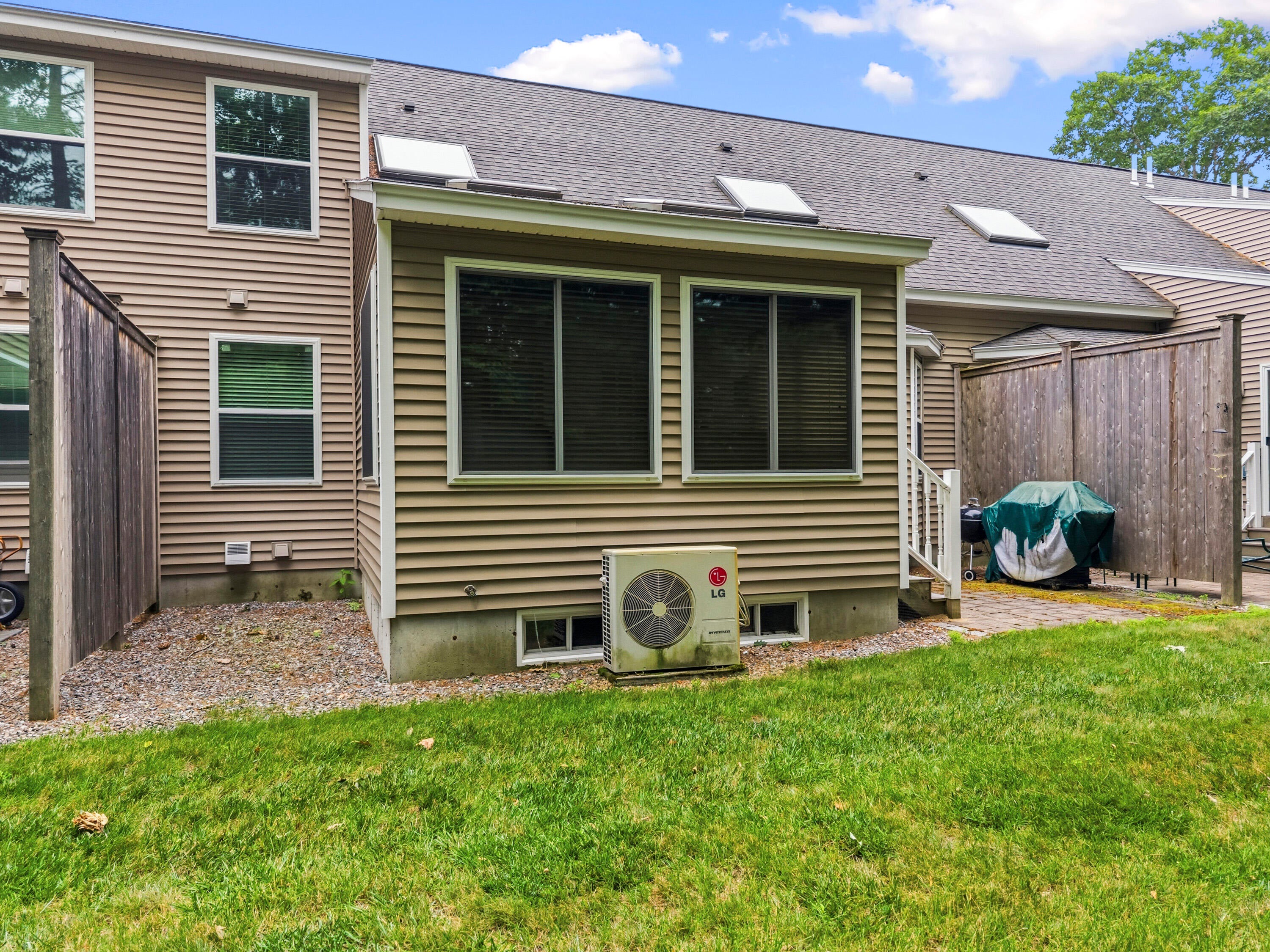 88 Windward Pointe Drive 88