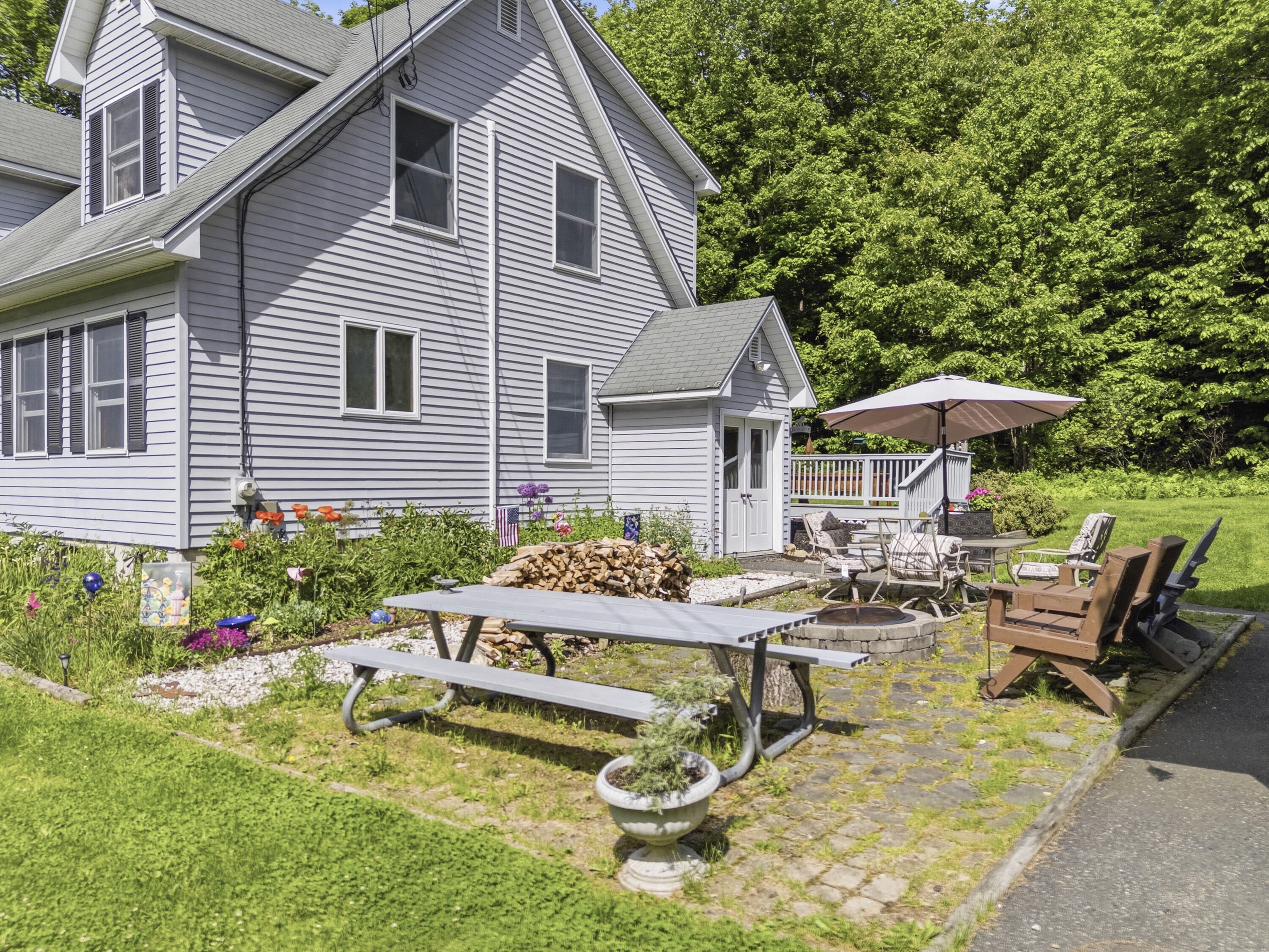 1079 Gardiner Road
