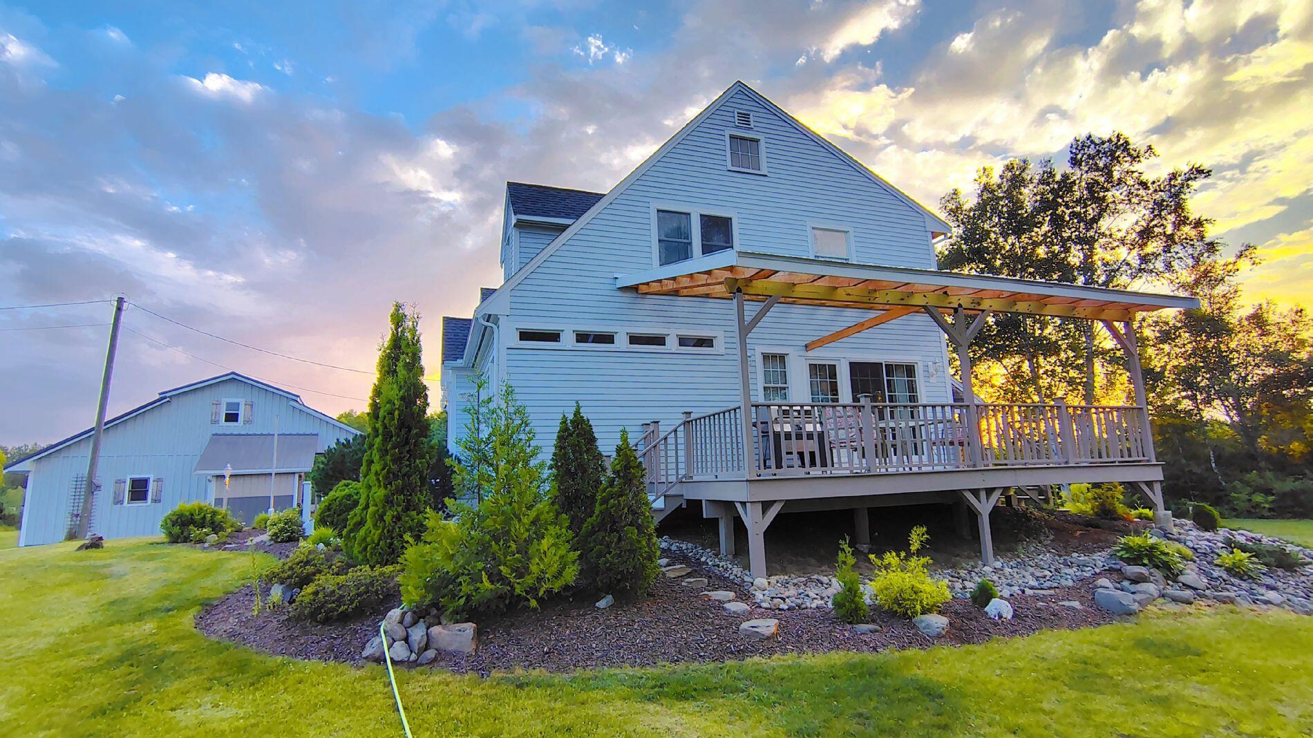 717 Crystal Road