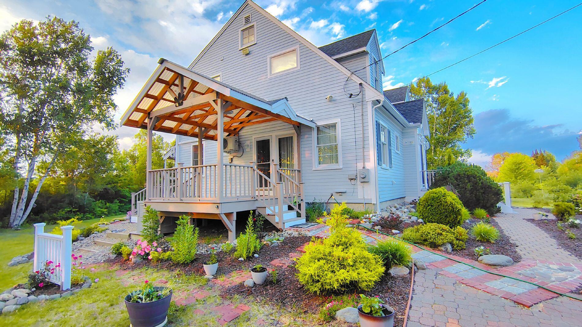 717 Crystal Road