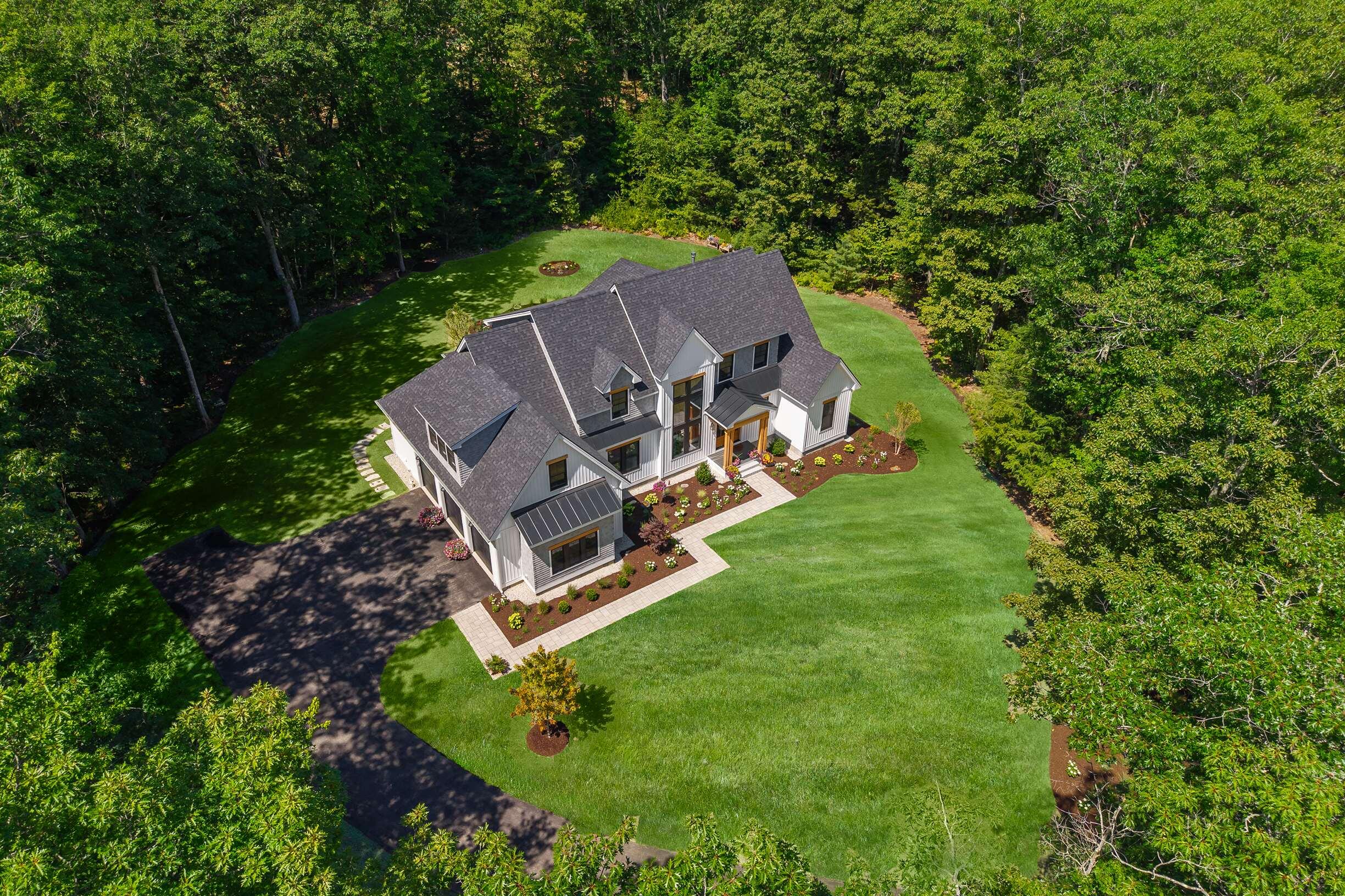 12 Silverbrook Drive