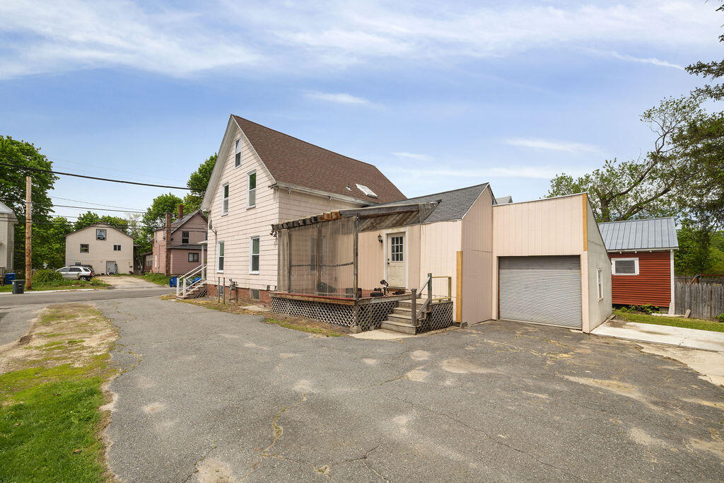 68 Seavey Street