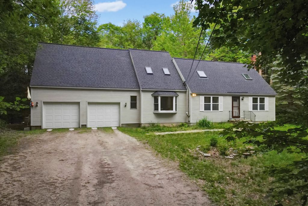Photo of 633 Harpswell Road, Brunswick, ME 04011 (MLS # 1667839)
