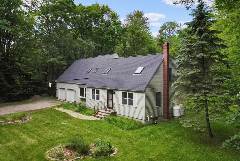 Photo of 633 Harpswell Road, Brunswick, ME 04011 (MLS # 1667839)