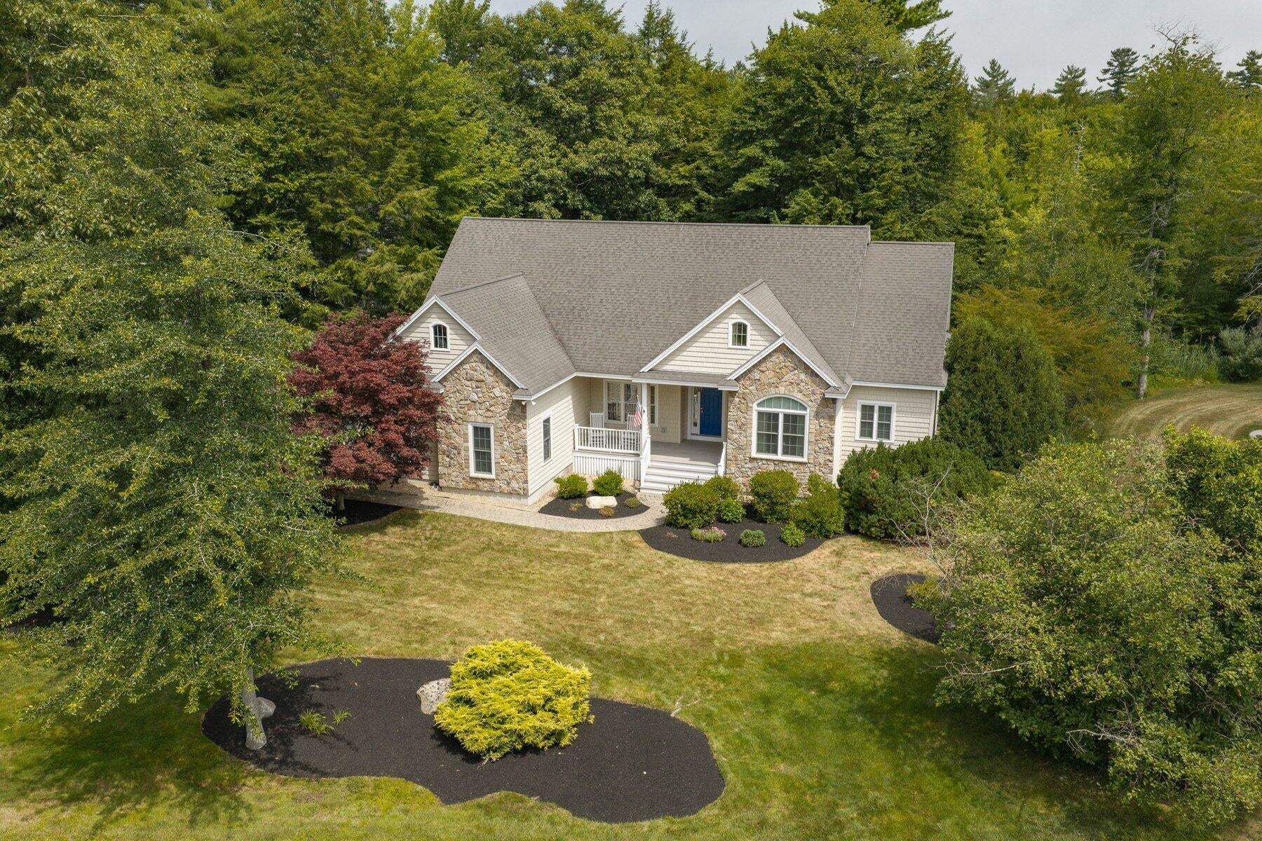 3 Bobolink Lane