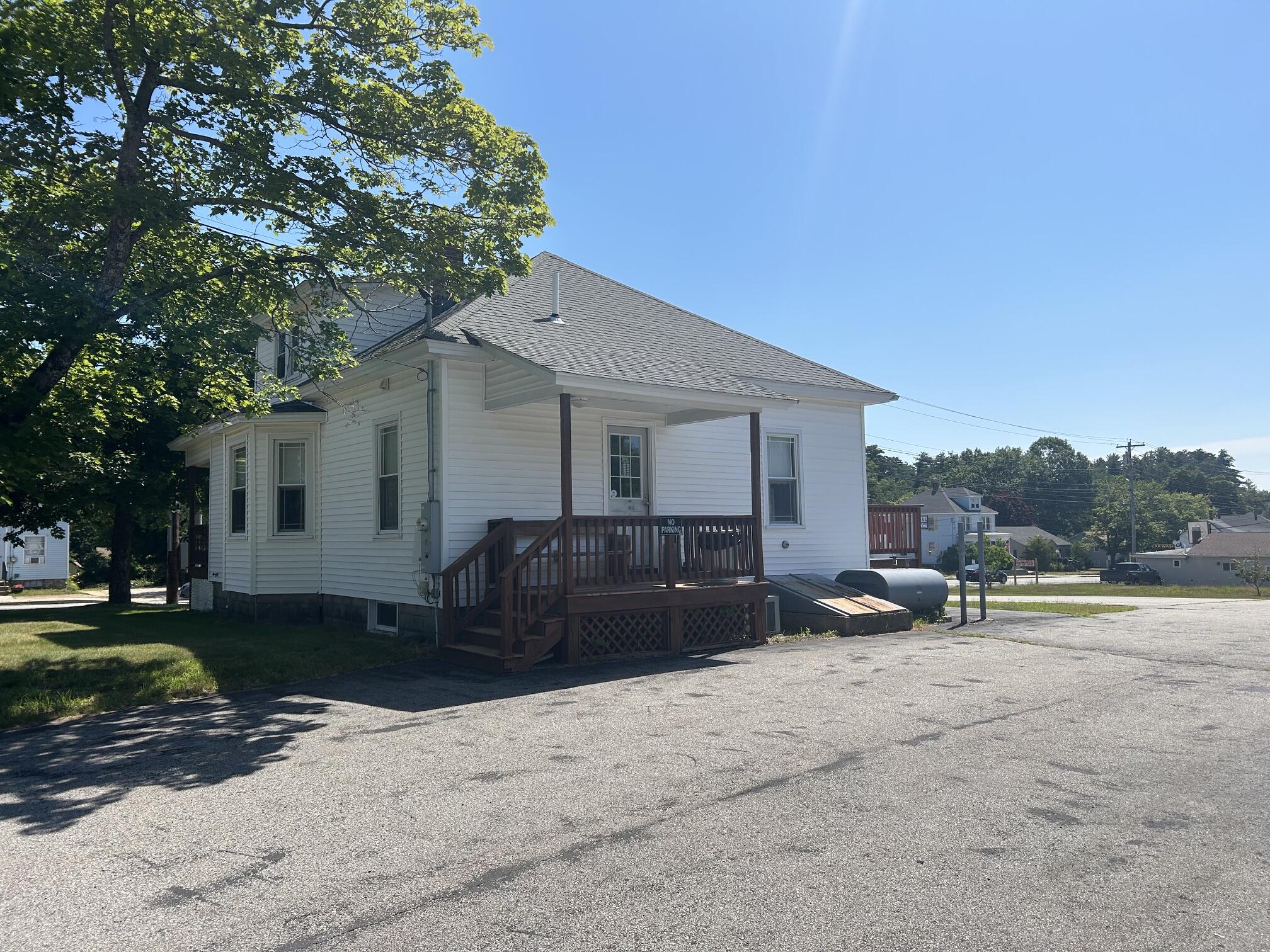 1087 Main Street