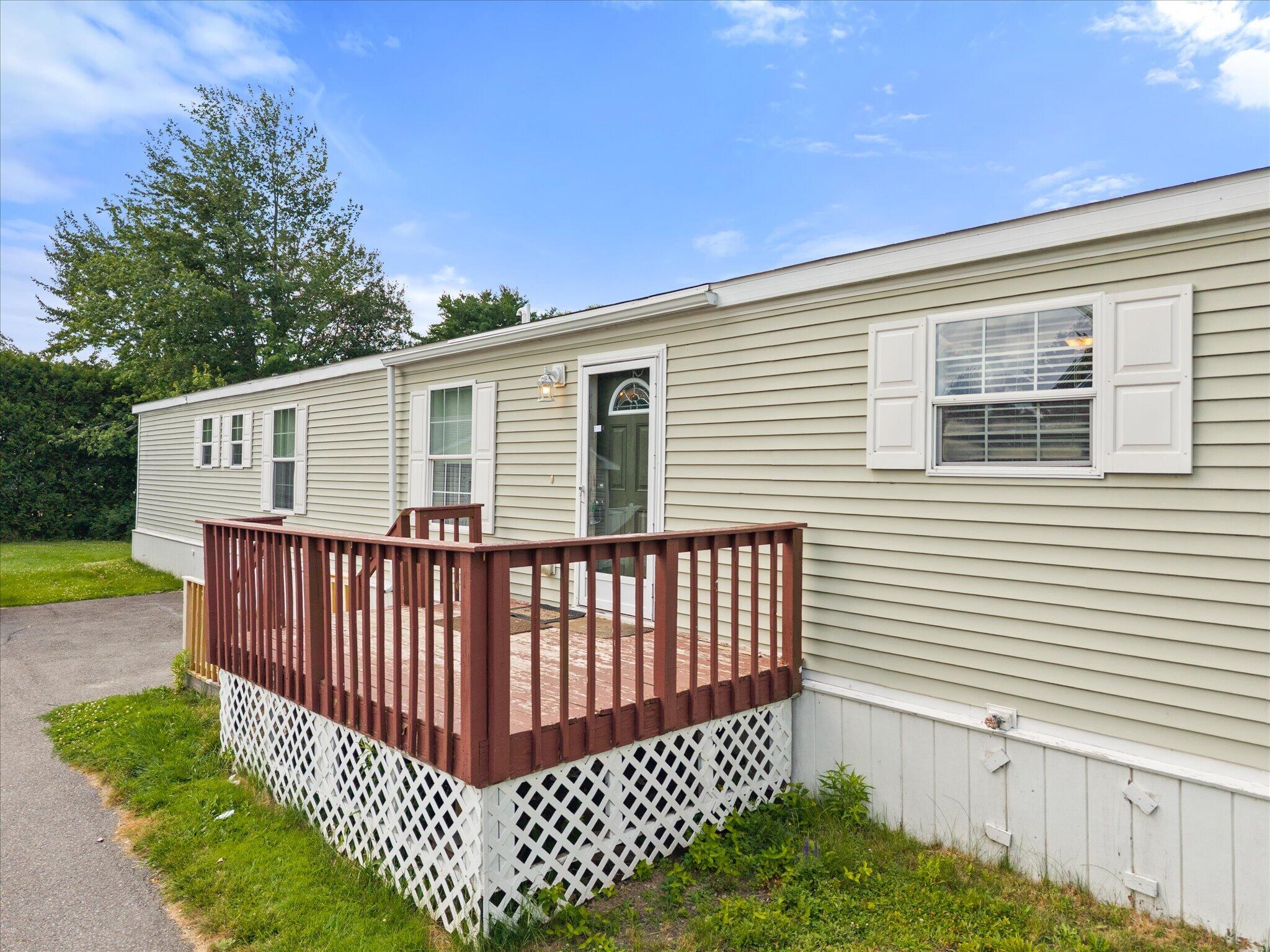 11 E Street