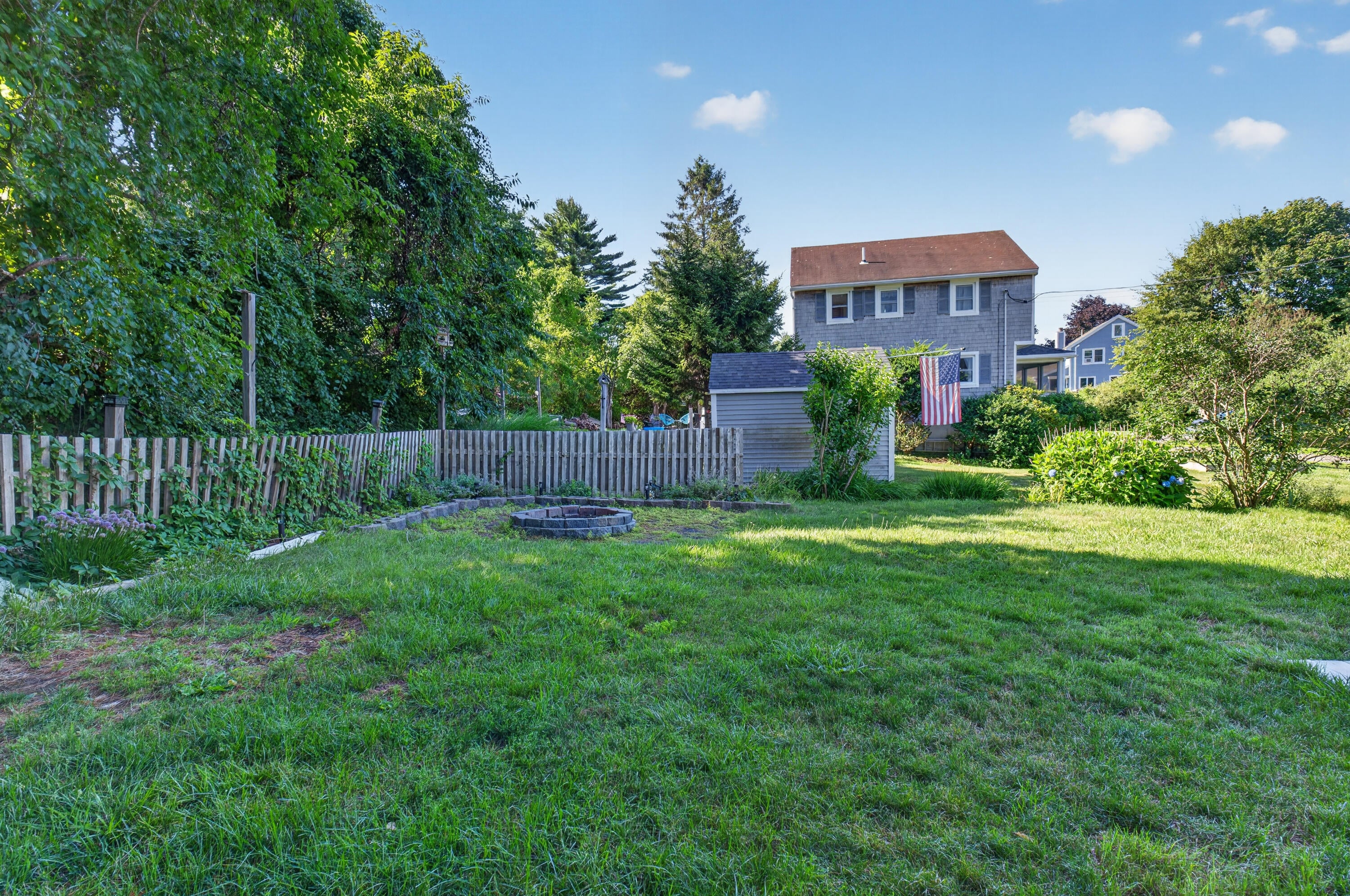 14 Iris Avenue