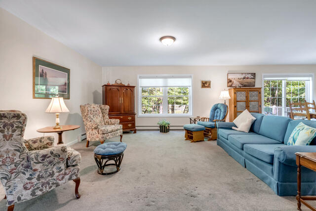 8 Village Drive 5