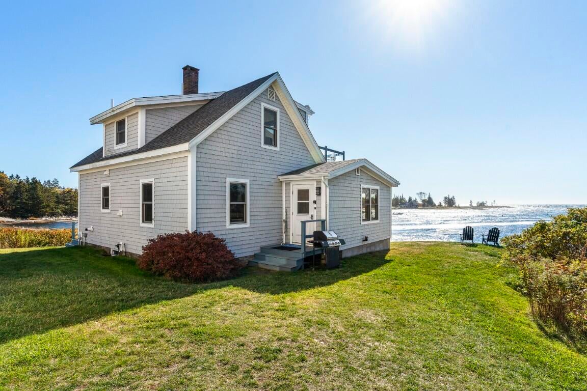 22 Gray Road