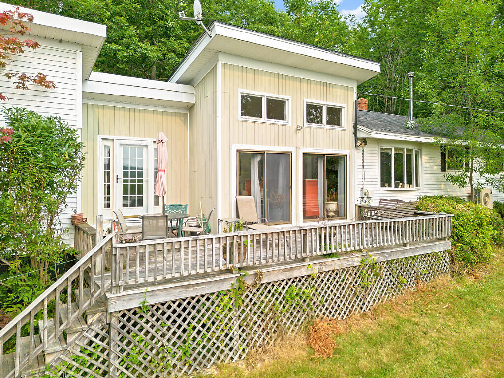 139 Riverside Road