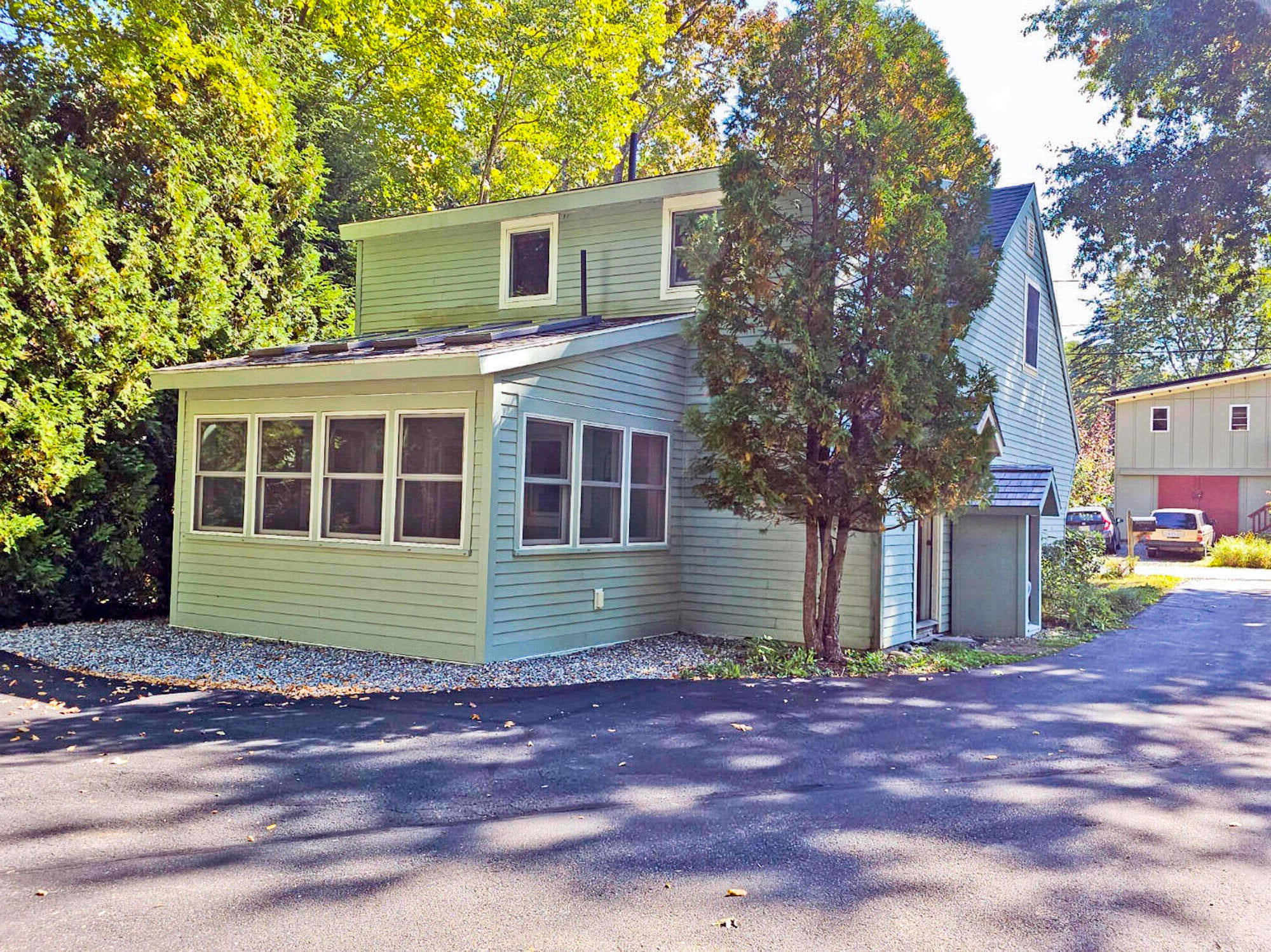 19 Bradbury Street