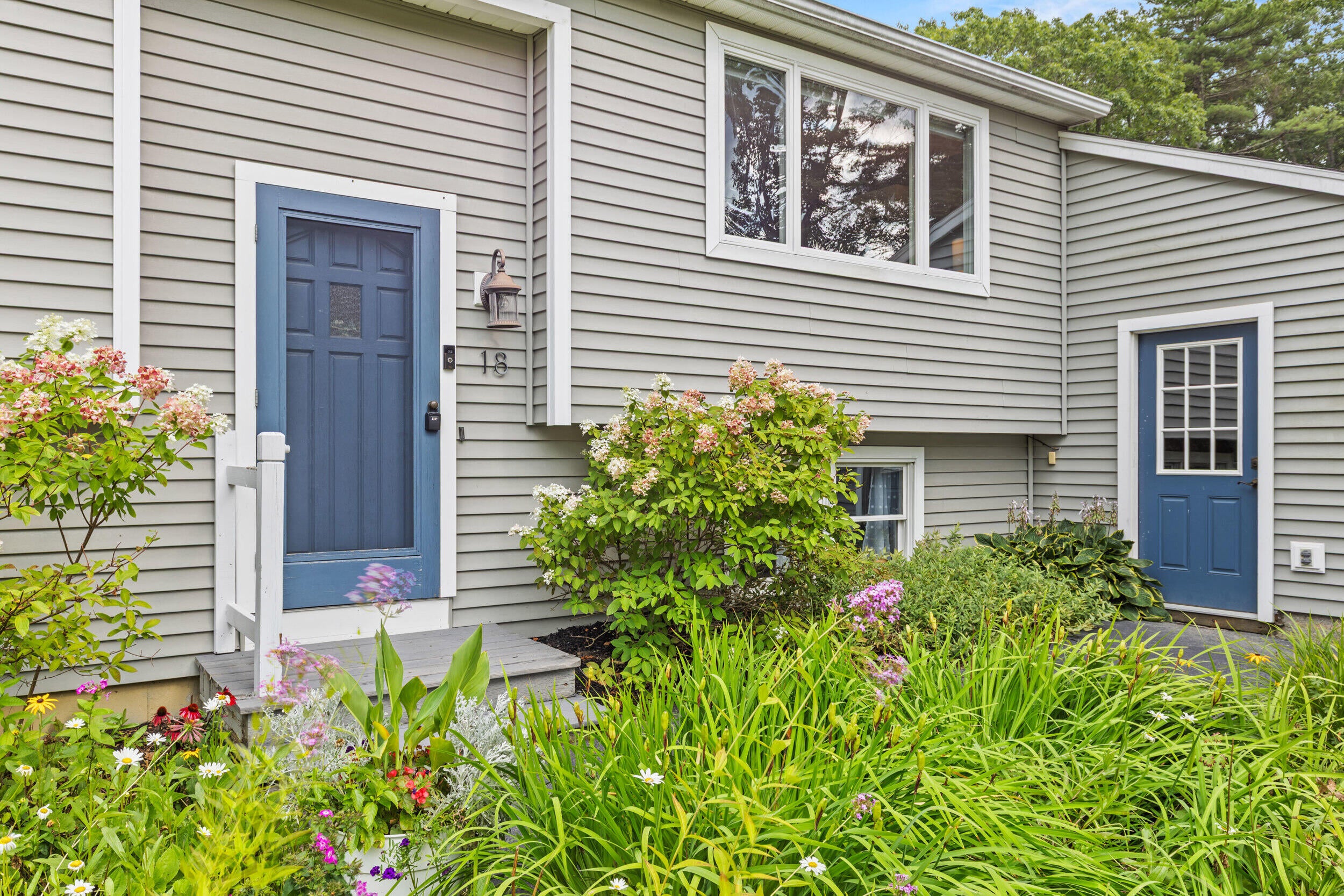 18 Ellen Circle