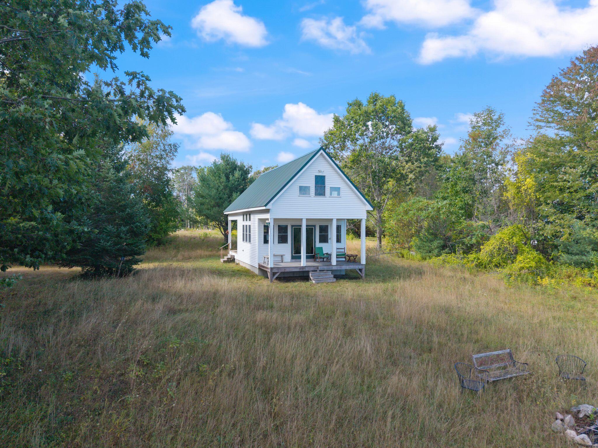 1102 North Road