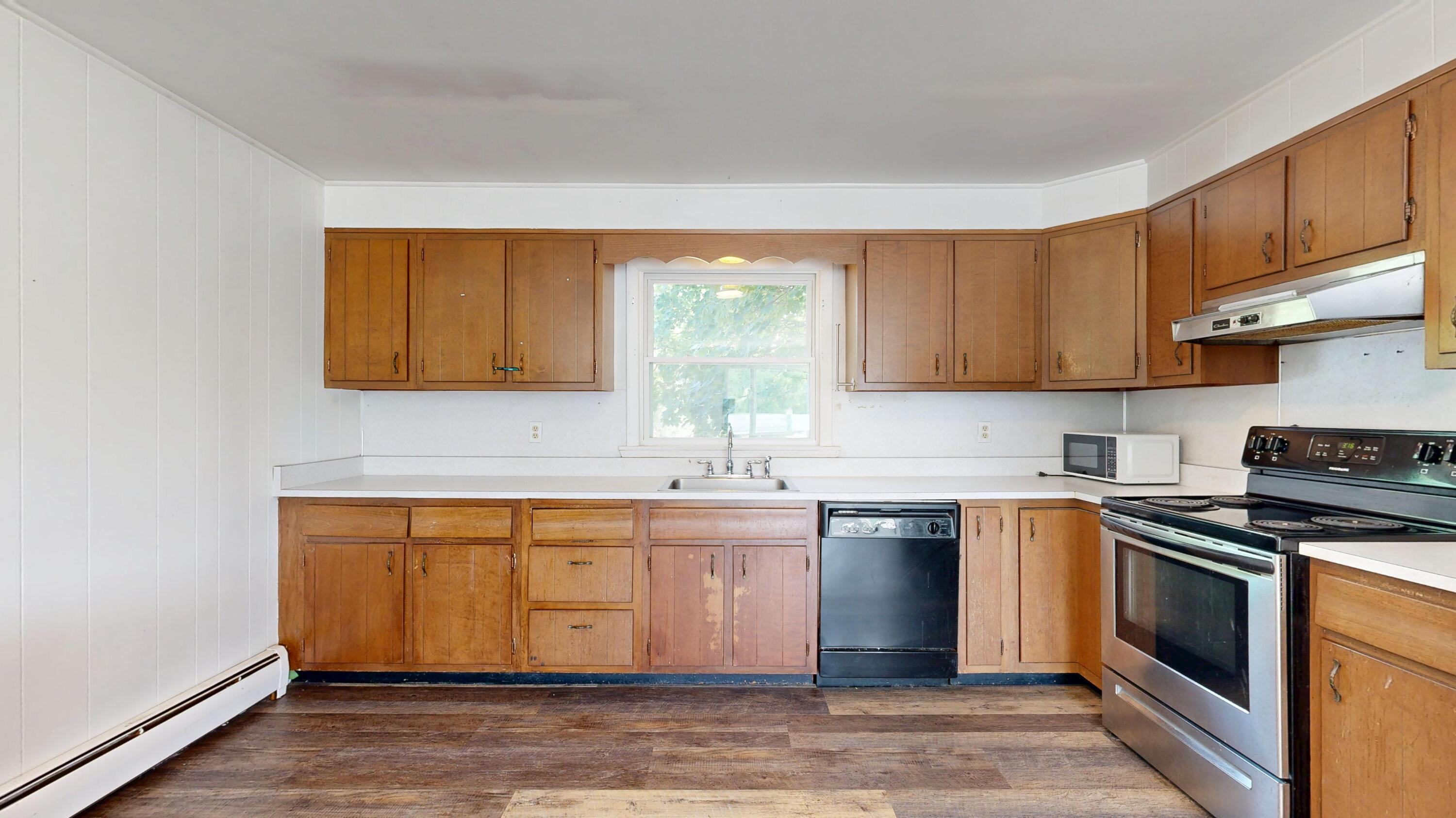 15 W Waterman Road