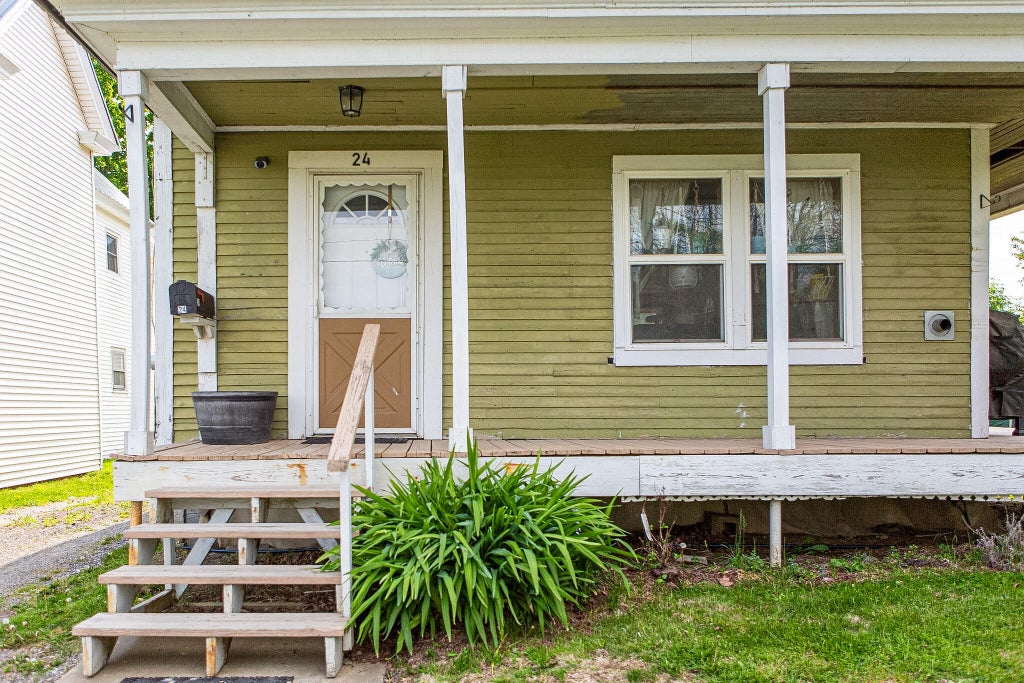 Photo of 24 Florence Avenue, Houlton, ME 04730 (MLS # 1666155)