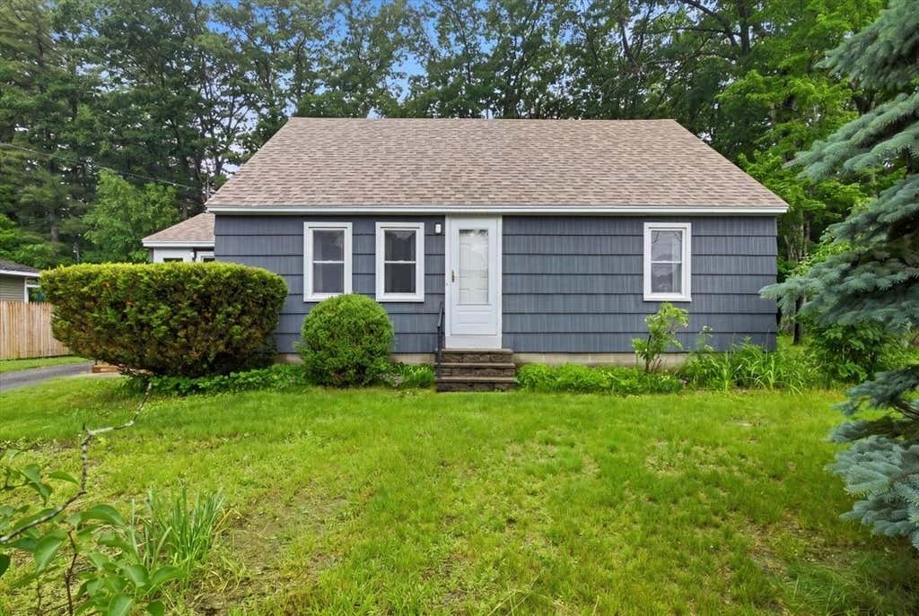 Photo of 16 Woodland Avenue, Lisbon, ME 04252 (MLS # 1667150)
