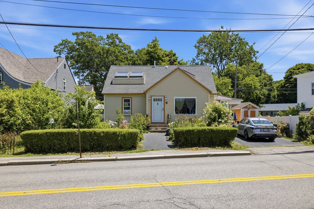 Photo of 15 Granite Street, Biddeford, ME 04005 (MLS # 1670873)