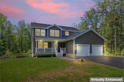 Photo of 122 Thomas Point Road, Brunswick, ME 04011 (MLS # 1664515)
