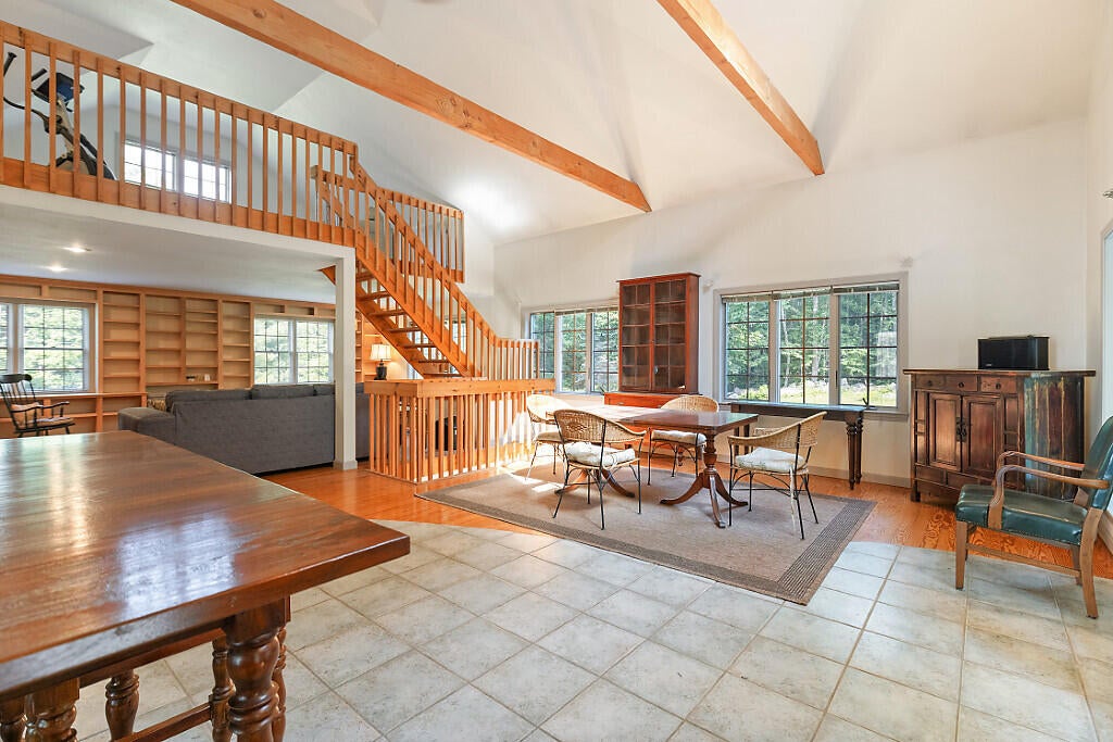 938 E Pond Road
