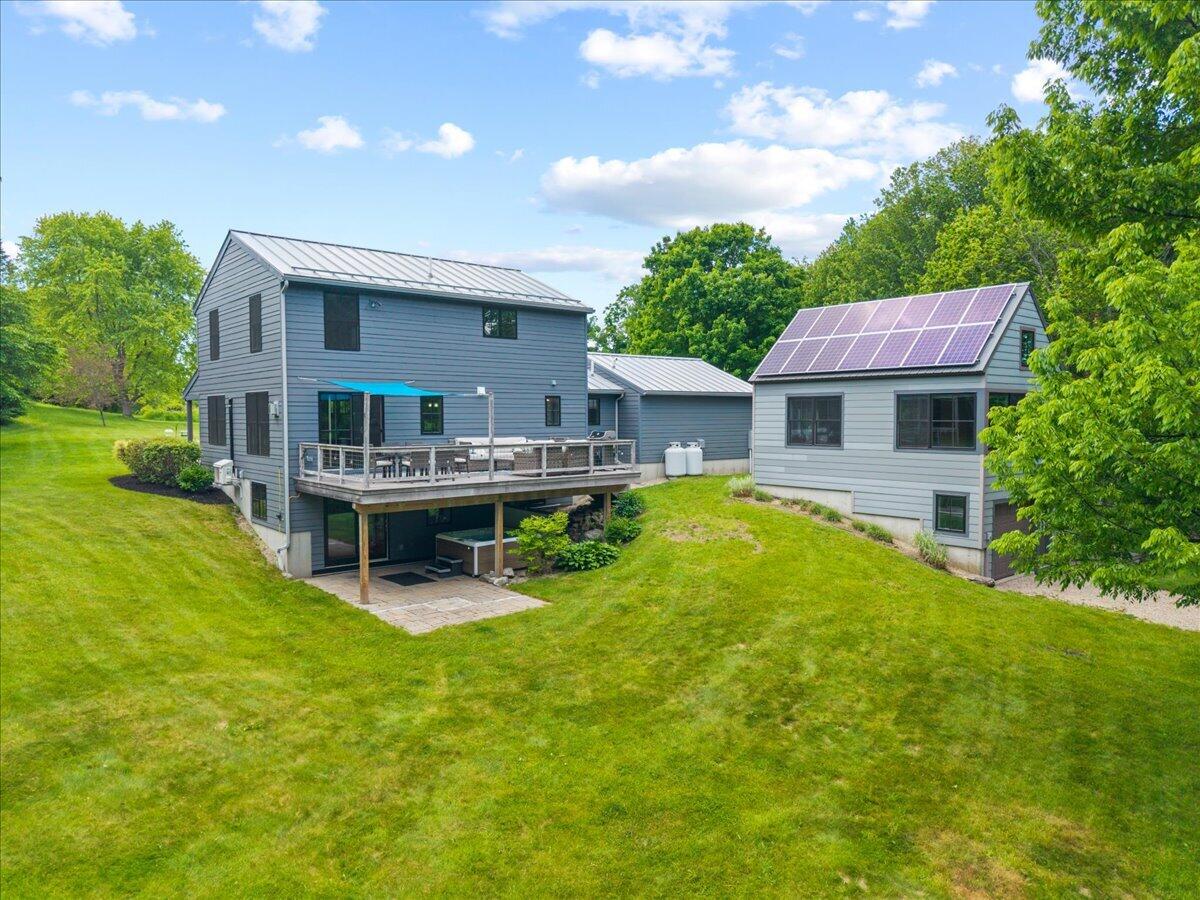 7 Breezy Hill Lane