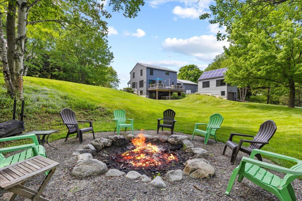 7 Breezy Hill Lane