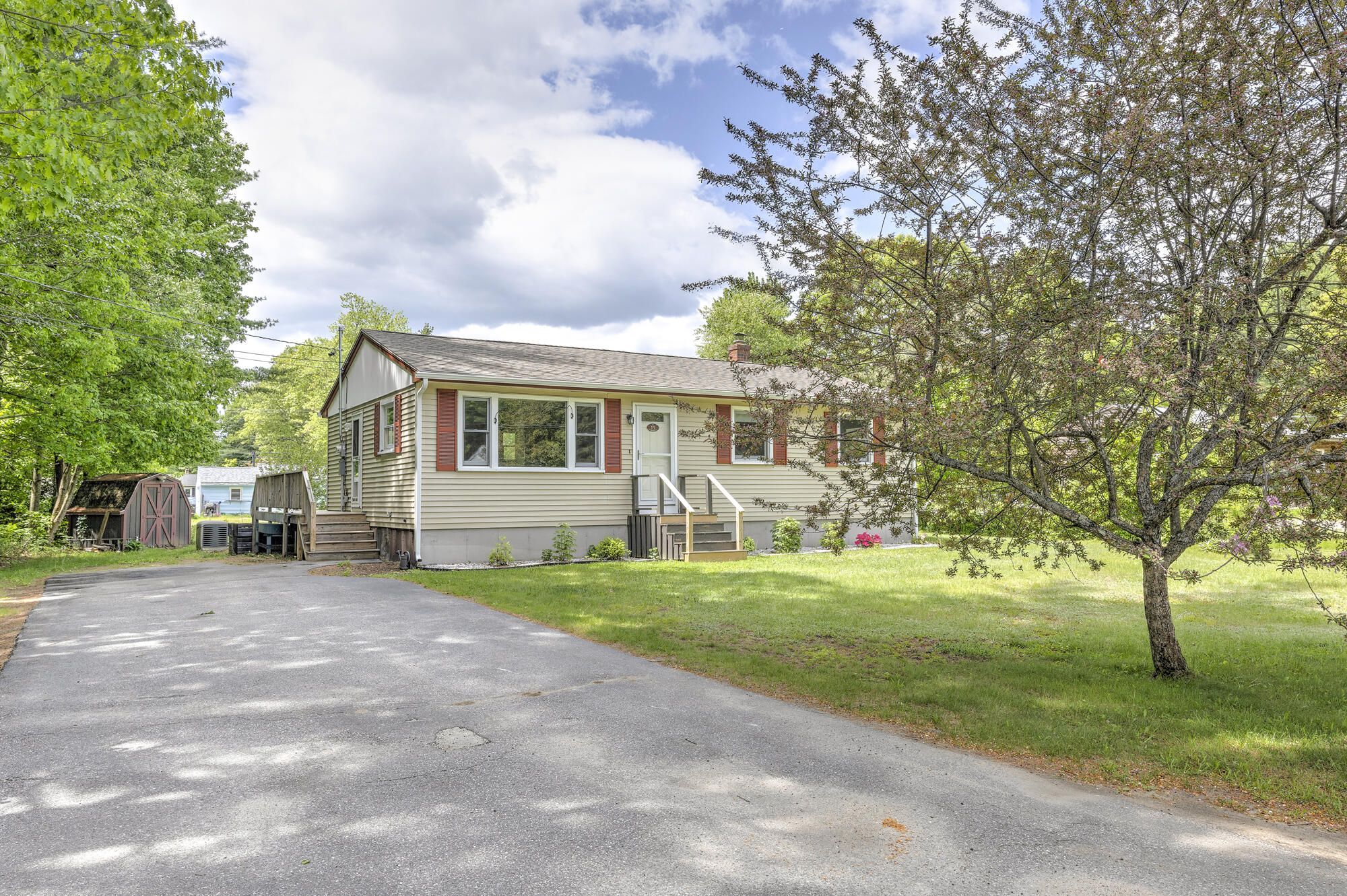 15 Birchwood Avenue