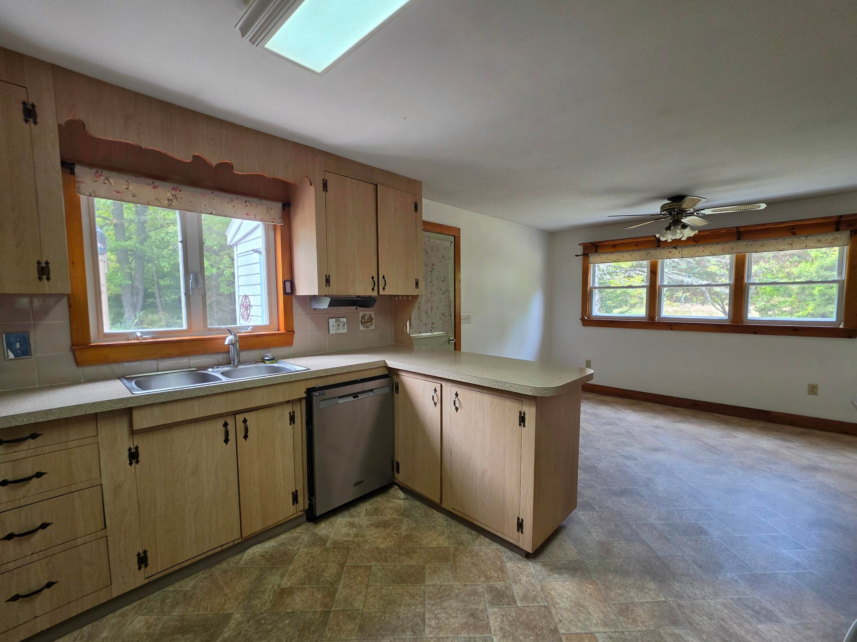 36 Standish Neck Road