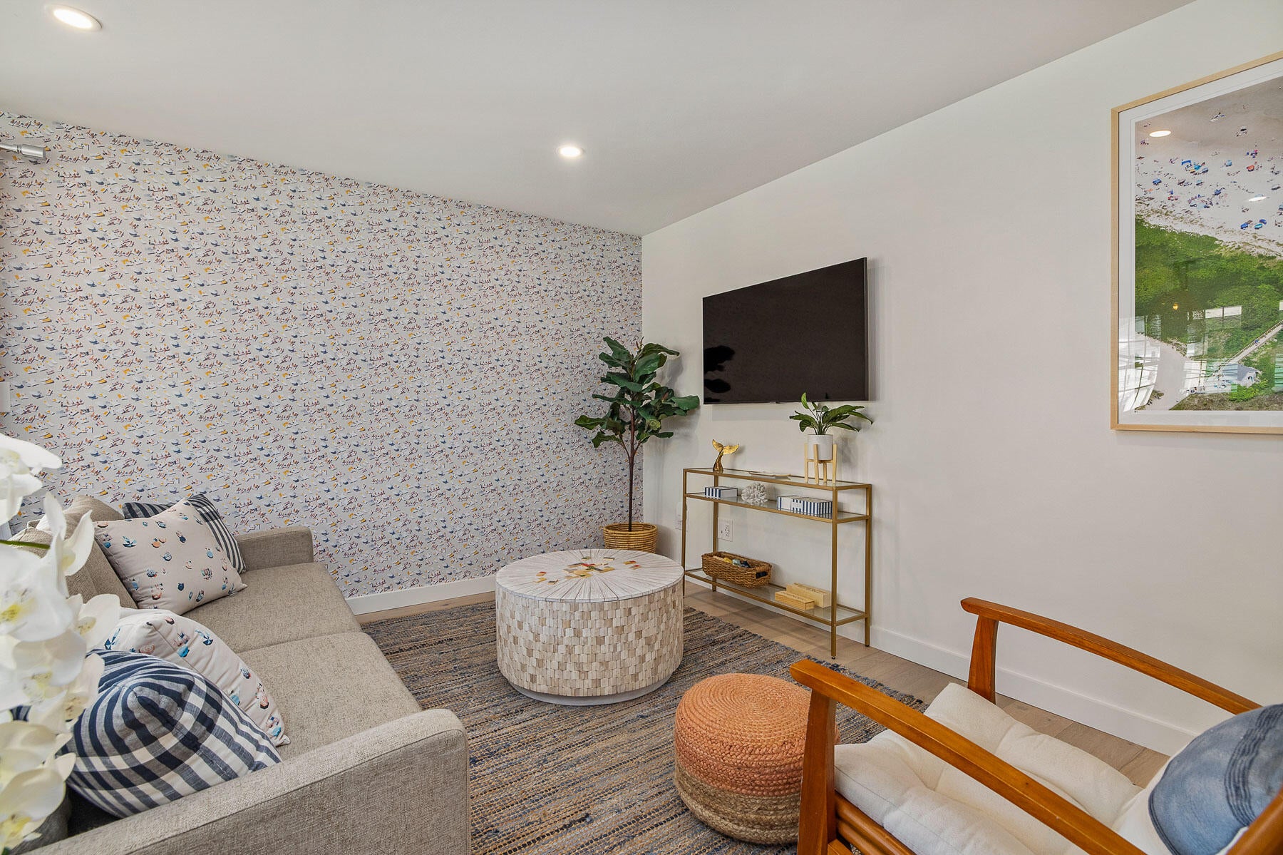 20 Shore Road 2C